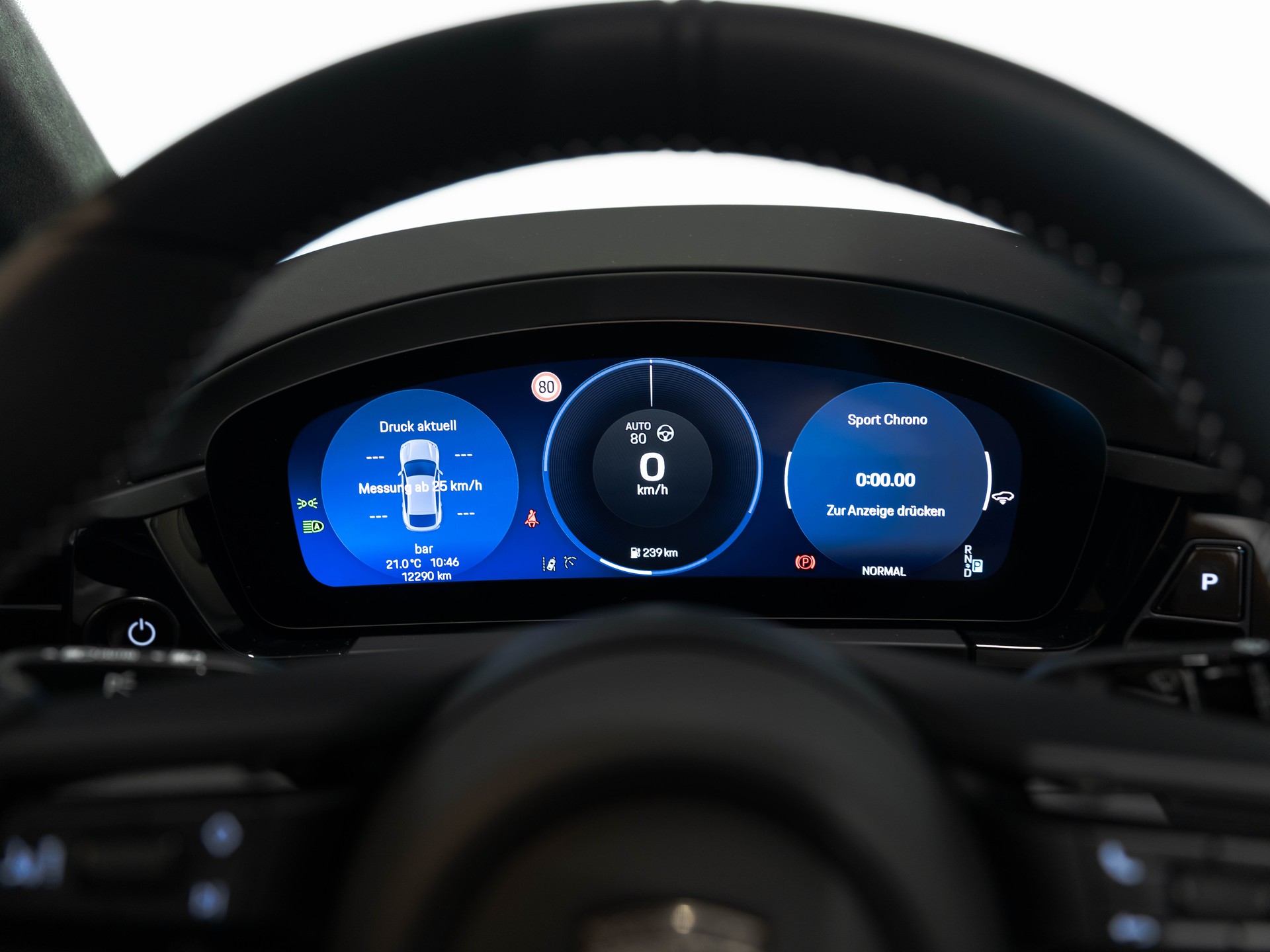 PORSCHE Macan Turbo 100kWh-image-41