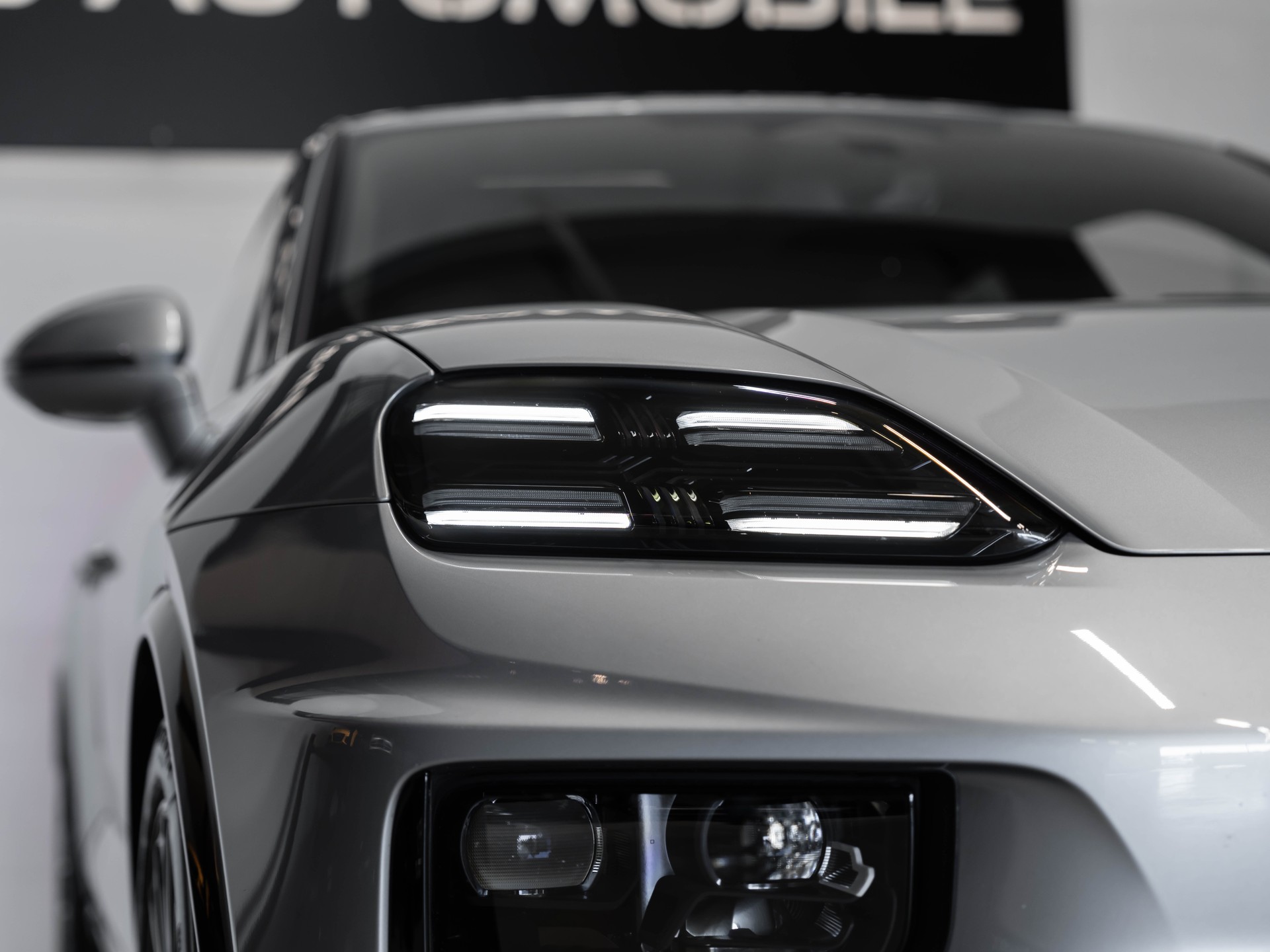 PORSCHE Macan Turbo 100kWh-image-27