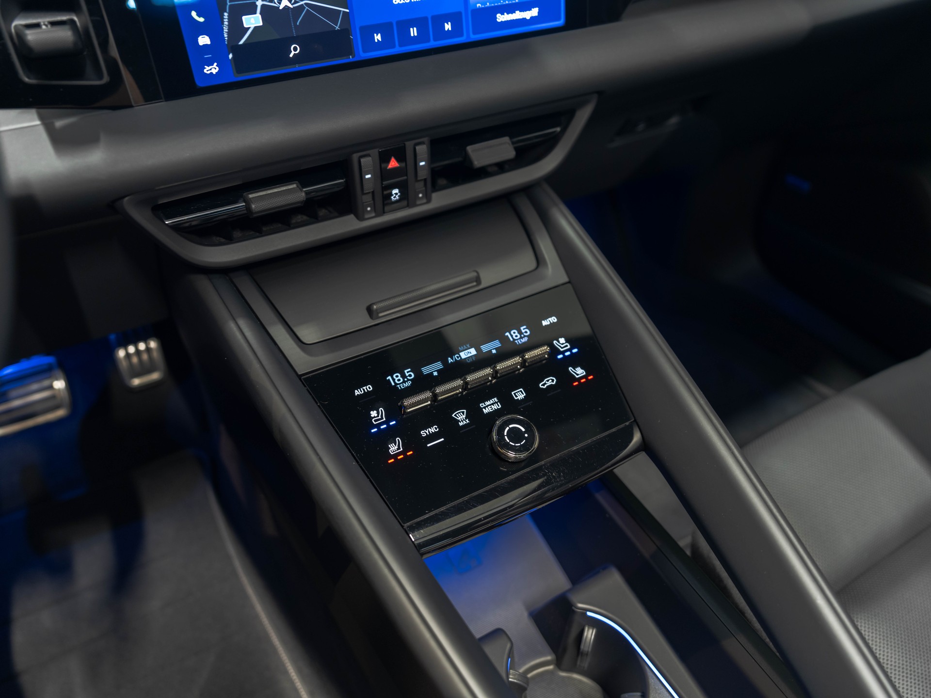 PORSCHE Macan Turbo 100kWh-image-60