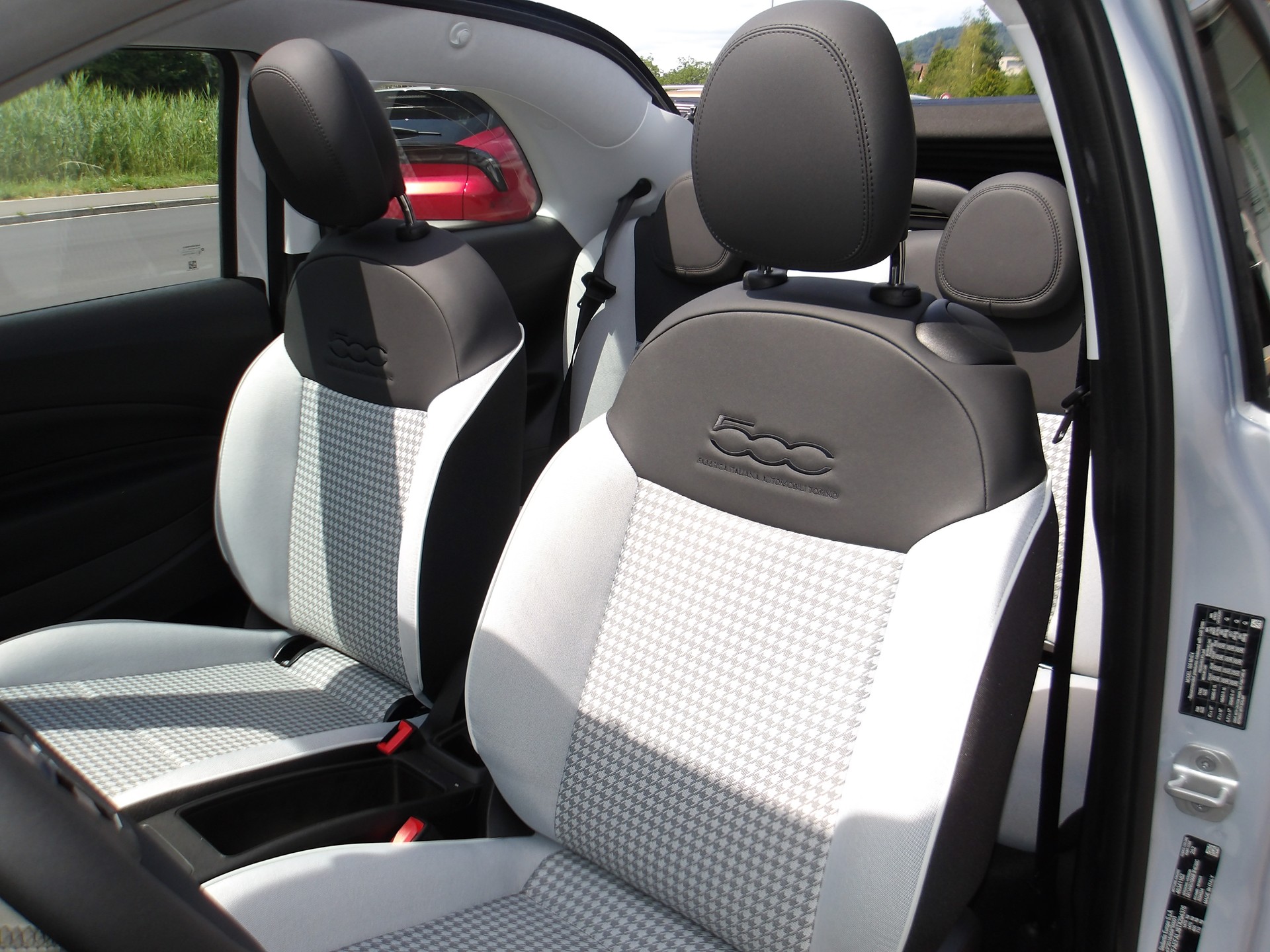 FIAT 500C 1.0 FireFly MHD Dolcevita-image-12
