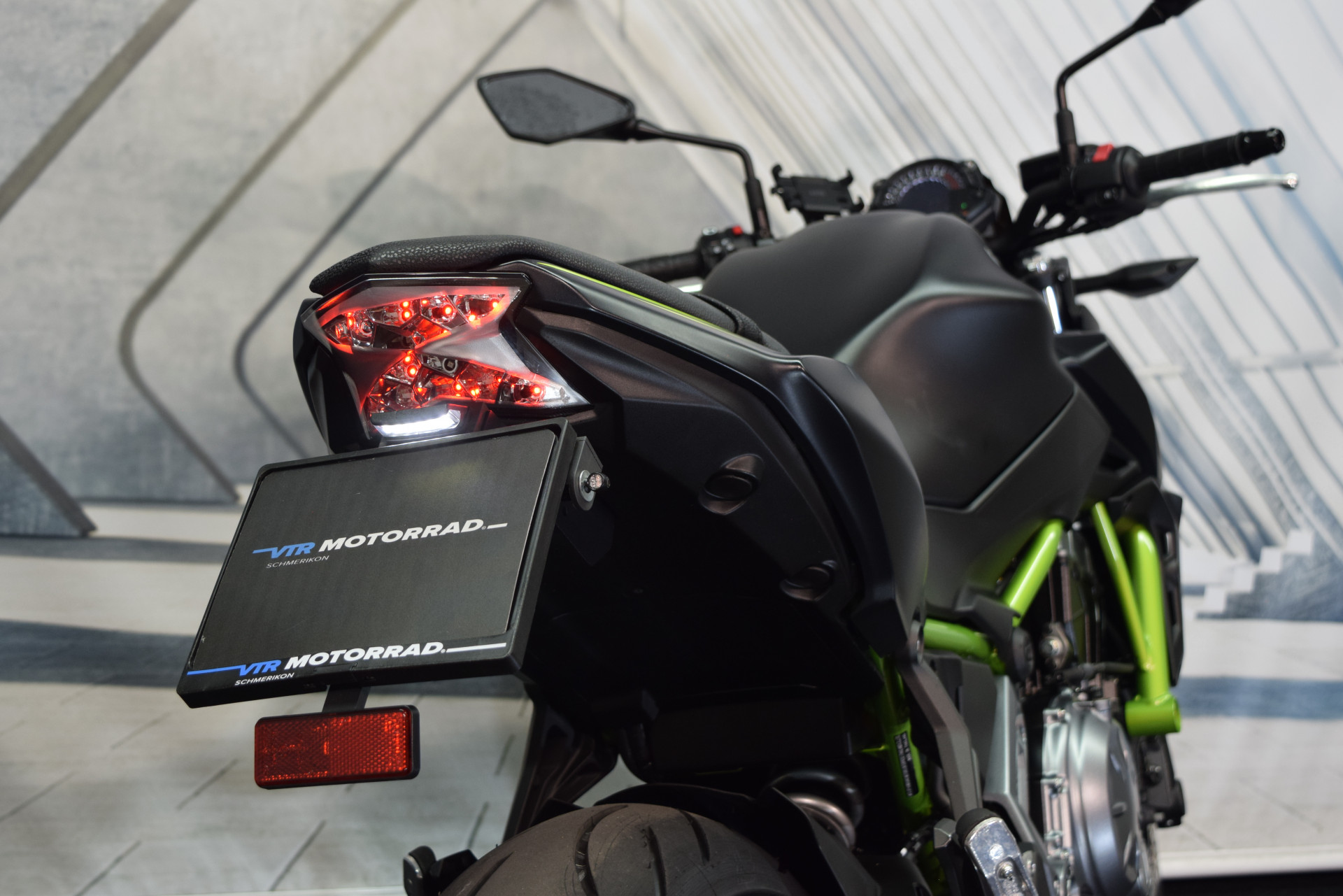 KAWASAKI Z 650 inkl. Kurzheck-image-6