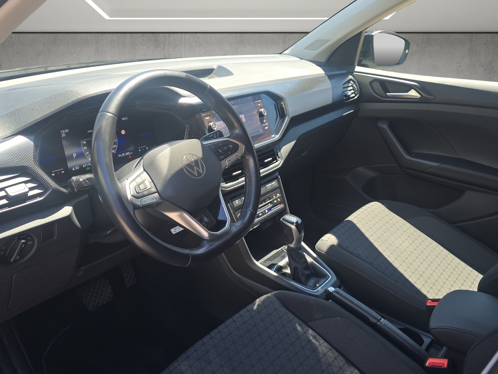 VW T-Cross 1.0 TSI Life DSG-image-8