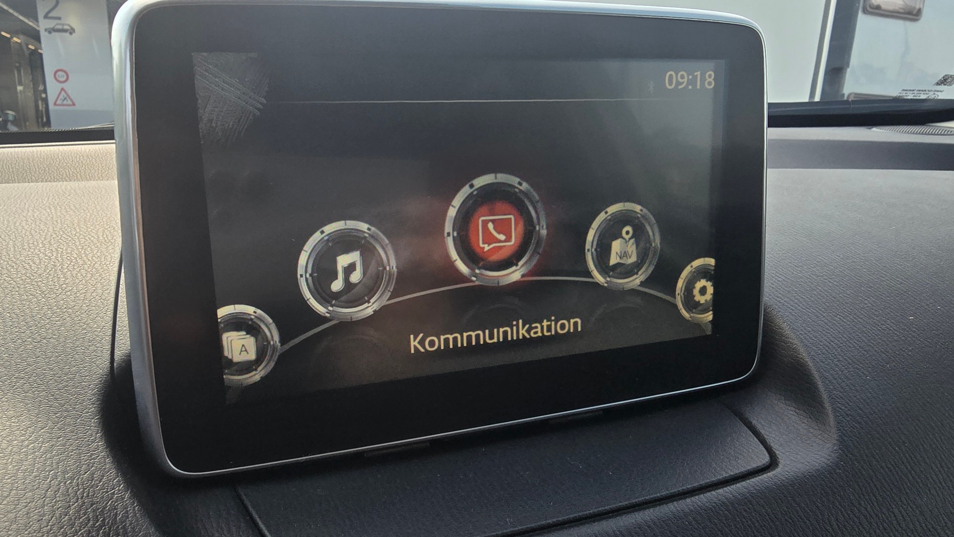 MAZDA 2 1.5 CD 16V Skyactiv-D Ambition Plus-image-17
