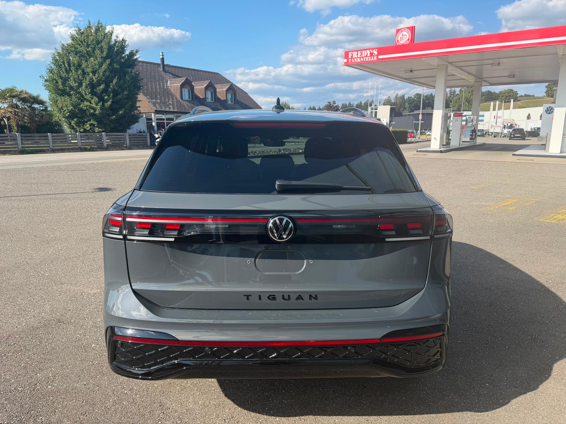 VW Tiguan 1.5 TSI evo2 eHybrid R-Line DSG-showroom-element-3