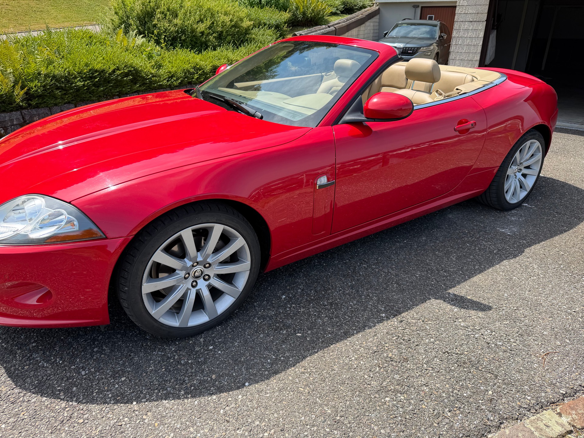JAGUAR 4.2 V8-image-1