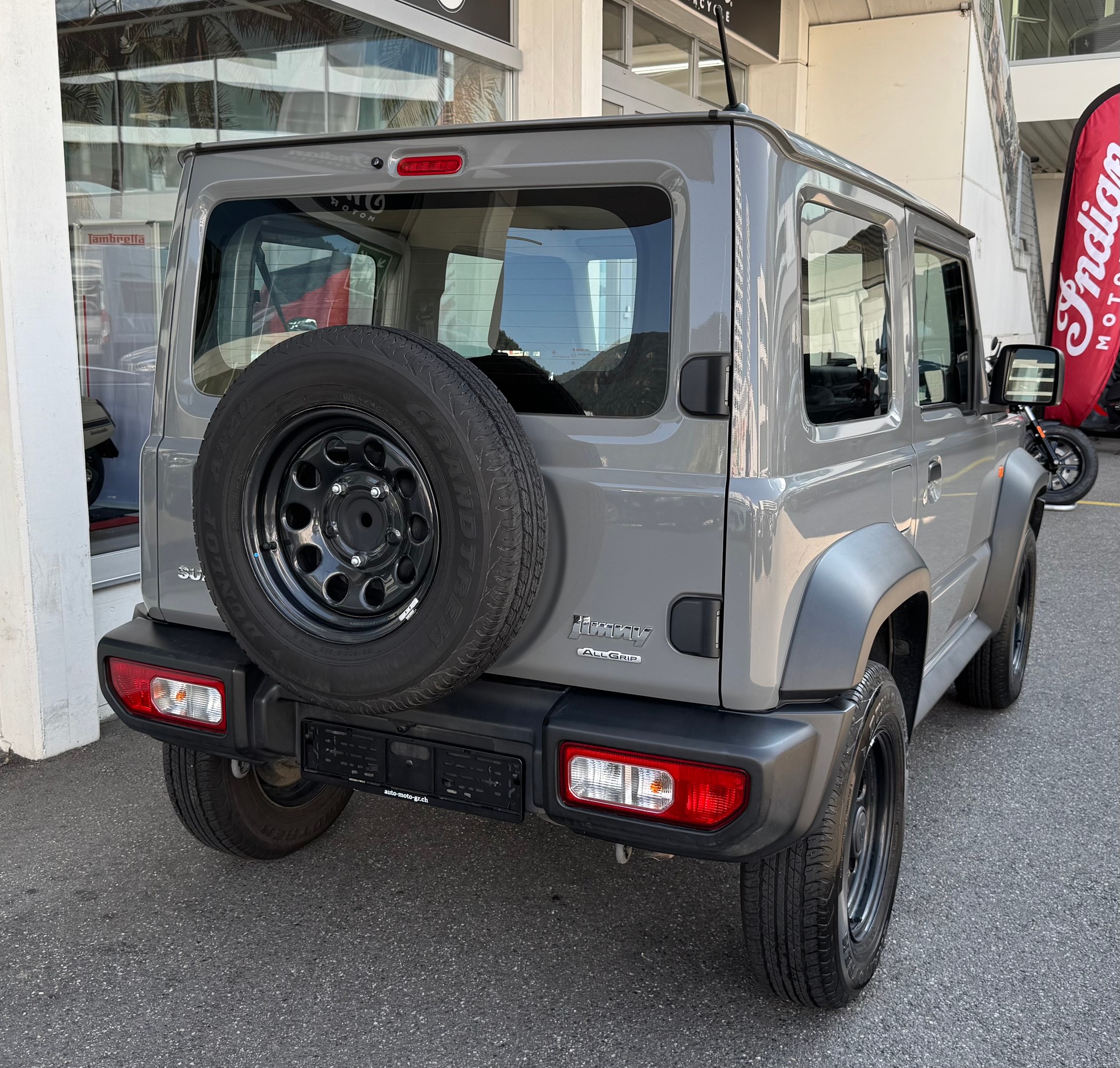 SUZUKI Jimny 1.5 Compact+ 4x4-image-4