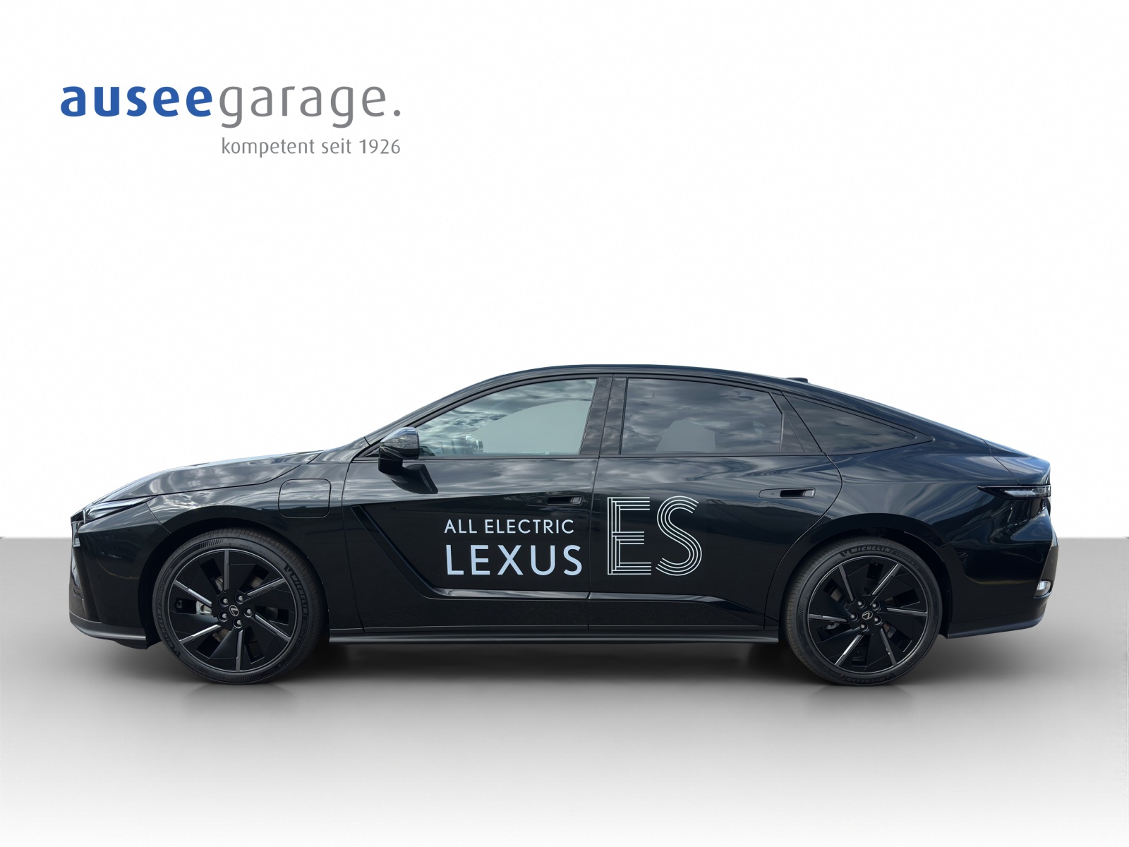 LEXUS ES 500e Comfort AWD-showroom-element-1