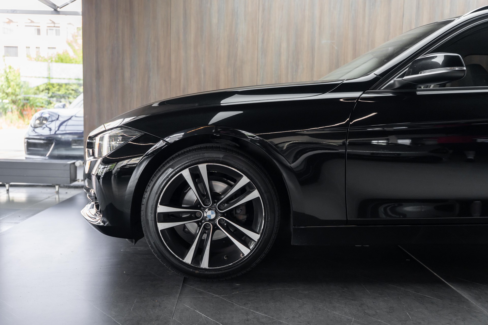 BMW 318d Touring Edition Sport Line Steptronic-image-28