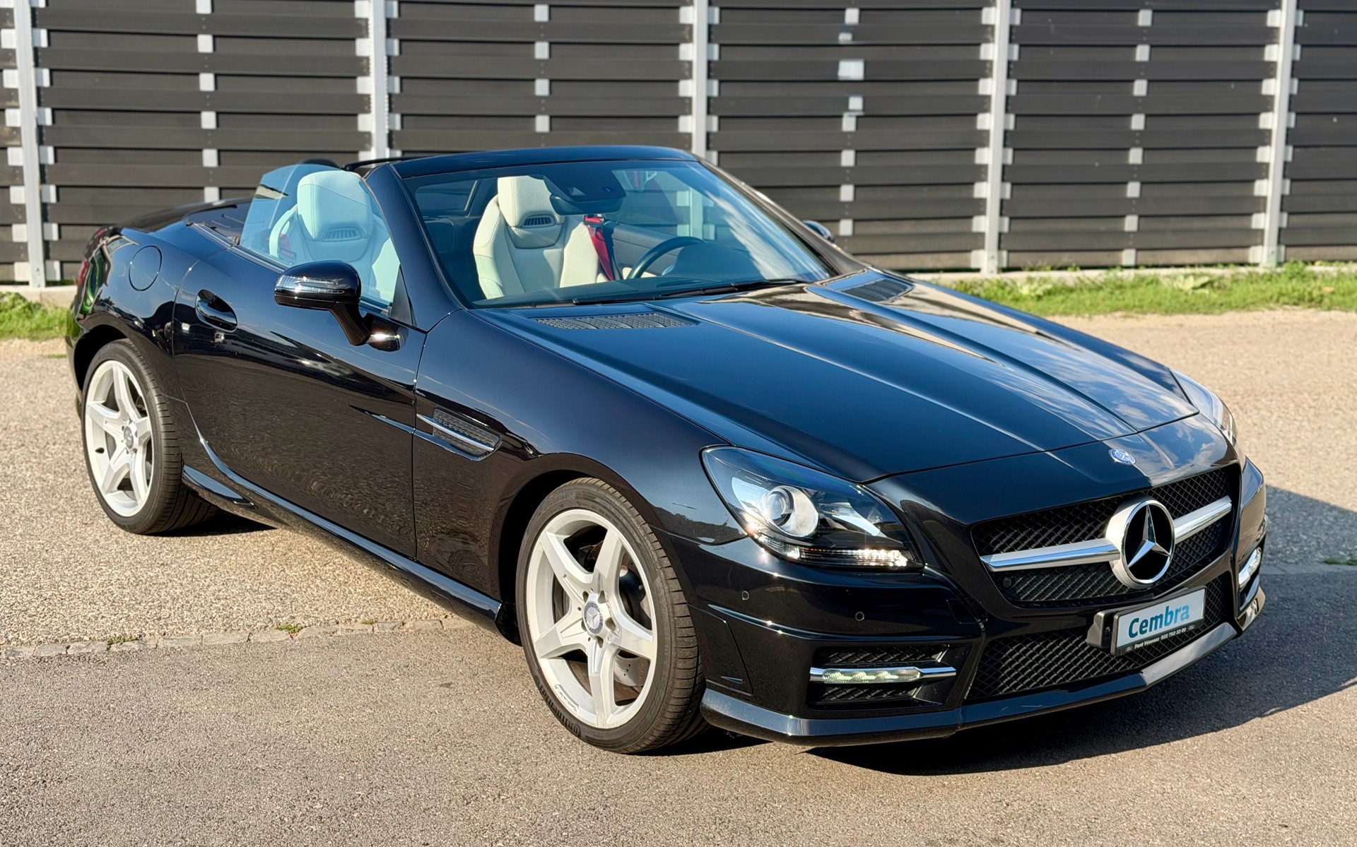 MERCEDES-BENZ SLK 200 7G-Tronic AMG Line