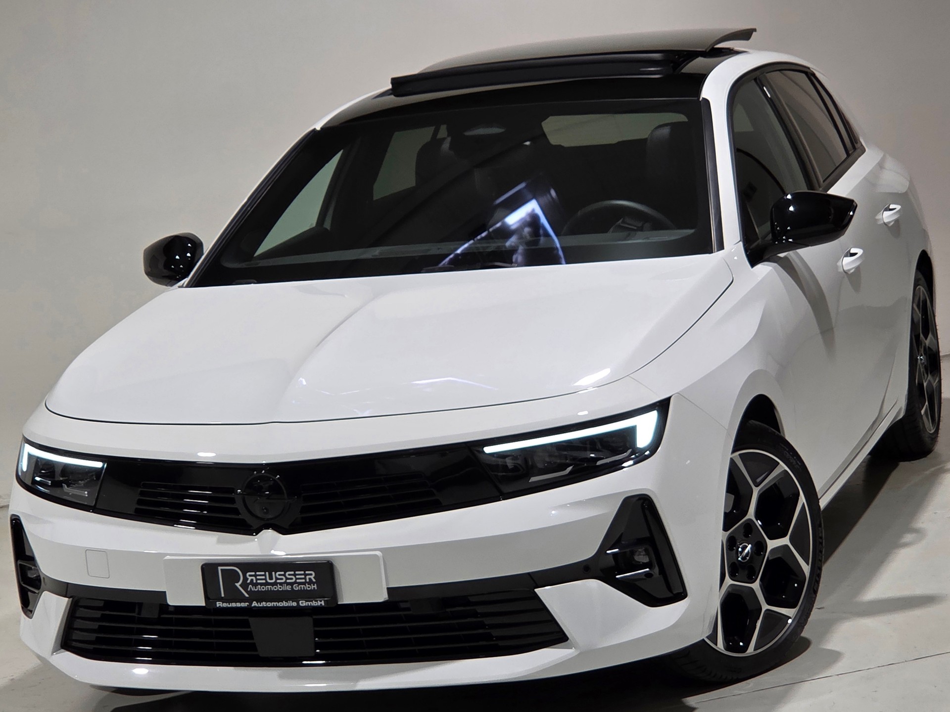 OPEL Astra 1.2i Turbo Swiss Premium Ultimate Limousine