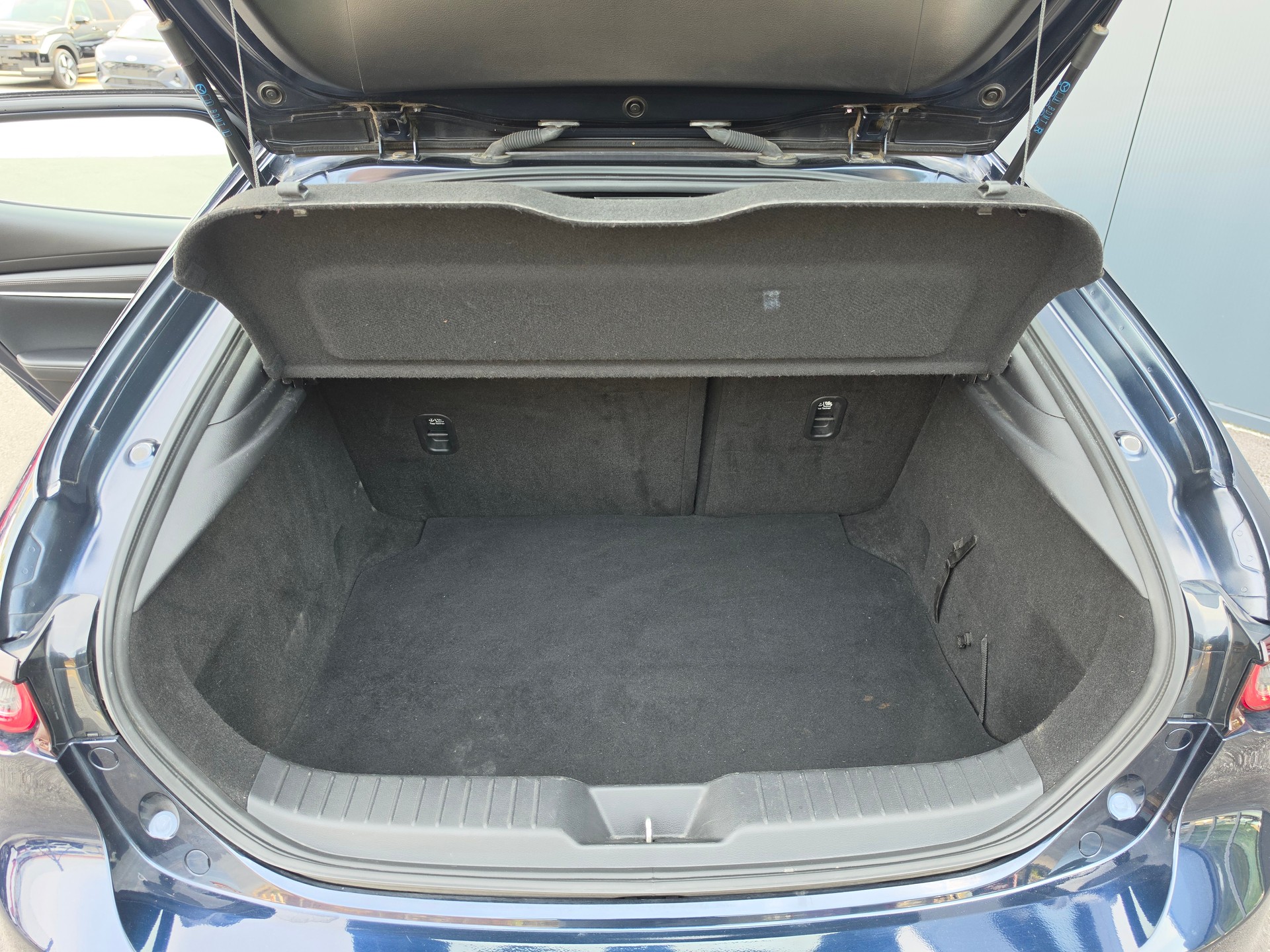 MAZDA 3 HB X 180 Ambit Plus AWD-image-10