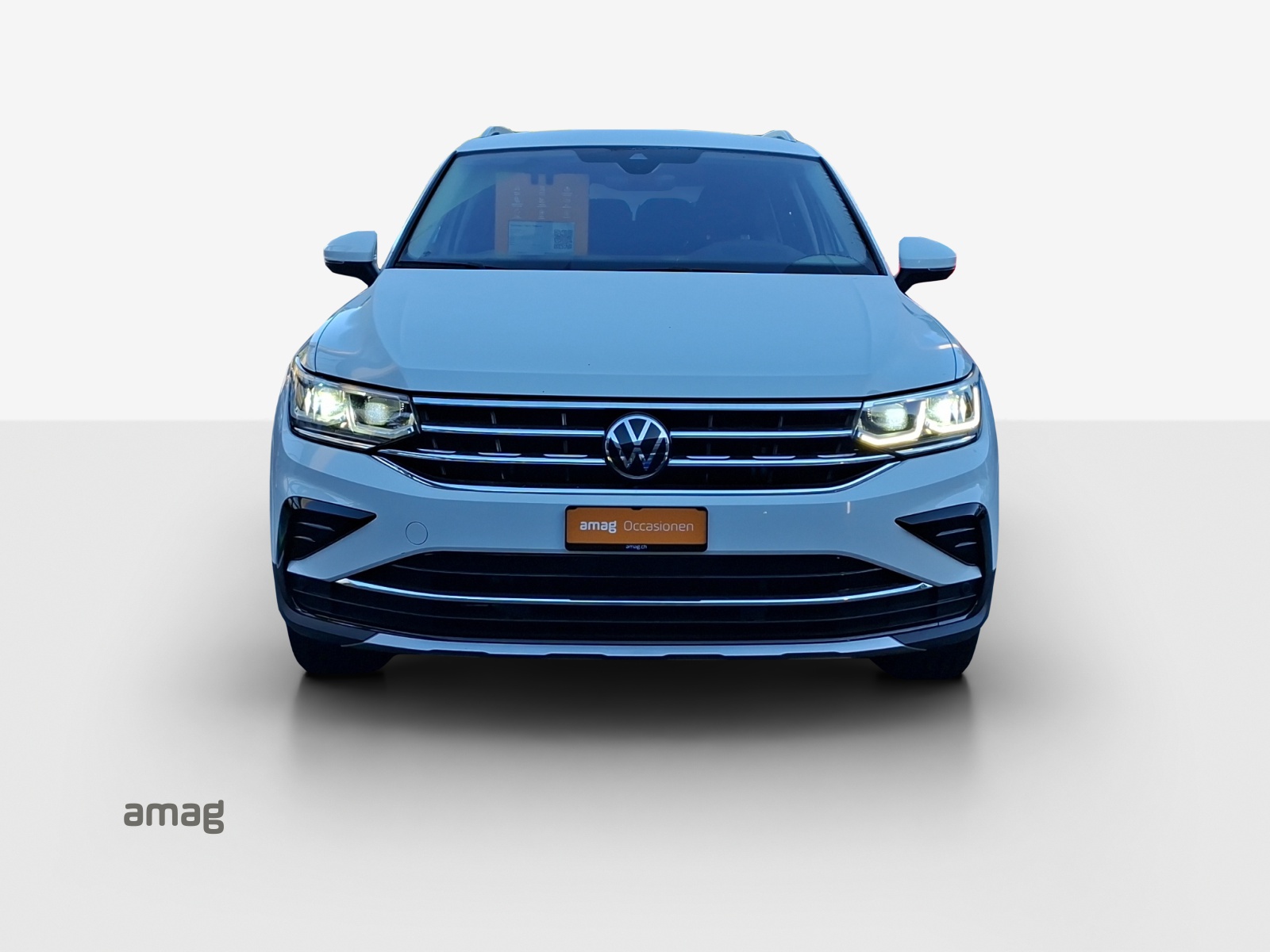 VW Tiguan 2.0 TDI SCR Elegance 4Motion DSG-image-6
