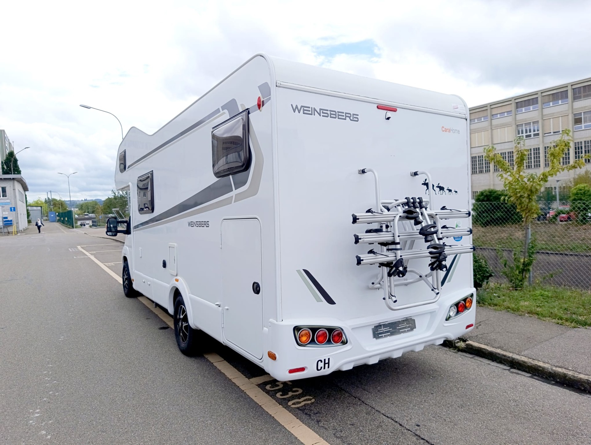WEINSBERG R 59 ***Perfekt für Familien ***6 eingetragene Sitzplätze ***-showroom-element-2