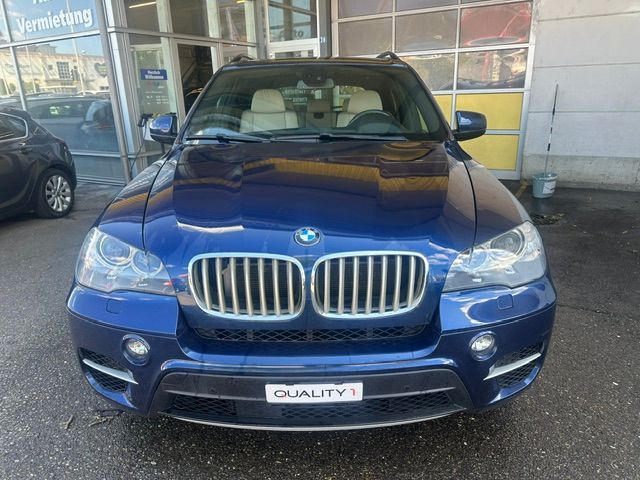BMW X5 xDrive 50i Steptronic-showroom-element-2