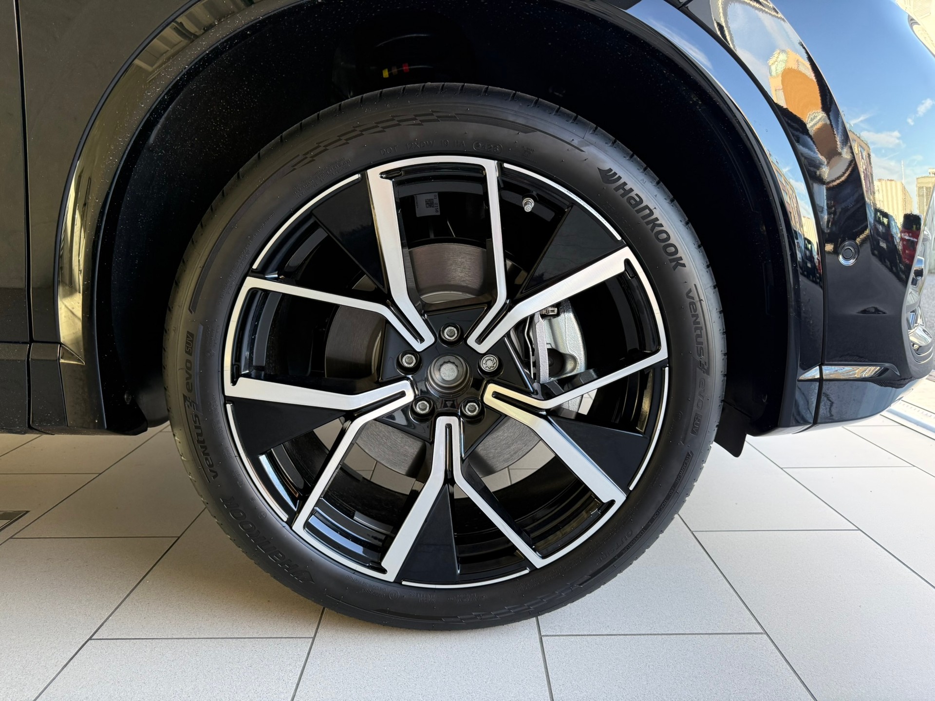 VW Tiguan 2.0 TSI DSG R-Line United 4Motion-image-17