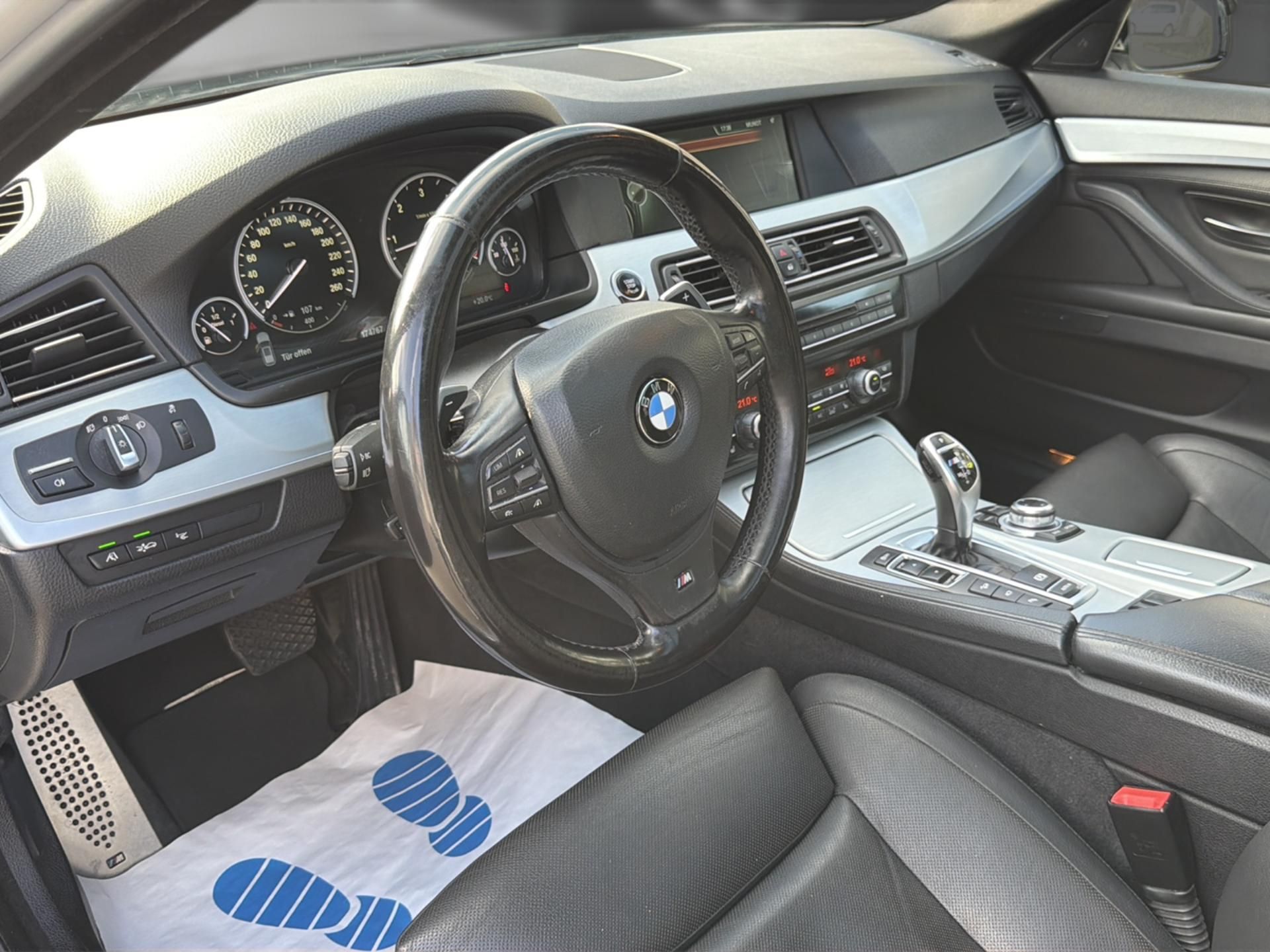 BMW M550 5er-M550dxDrive Touring-image-8