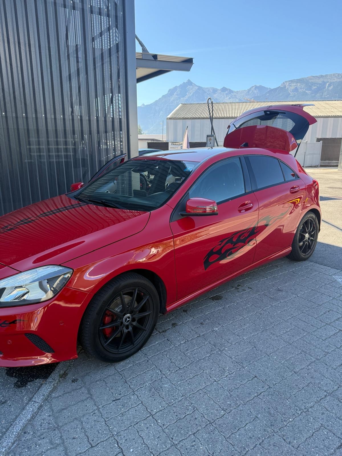 MERCEDES-BENZ A 180 Style 7G-DCT