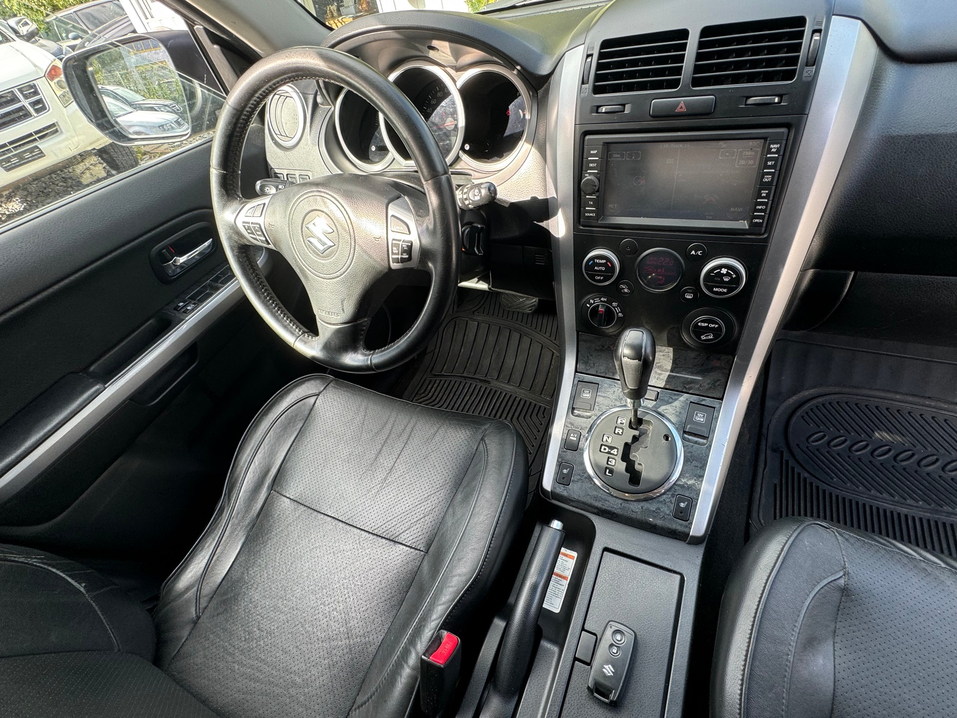SUZUKI Grand Vitara 3.2 24V V6 GL Top-image-7