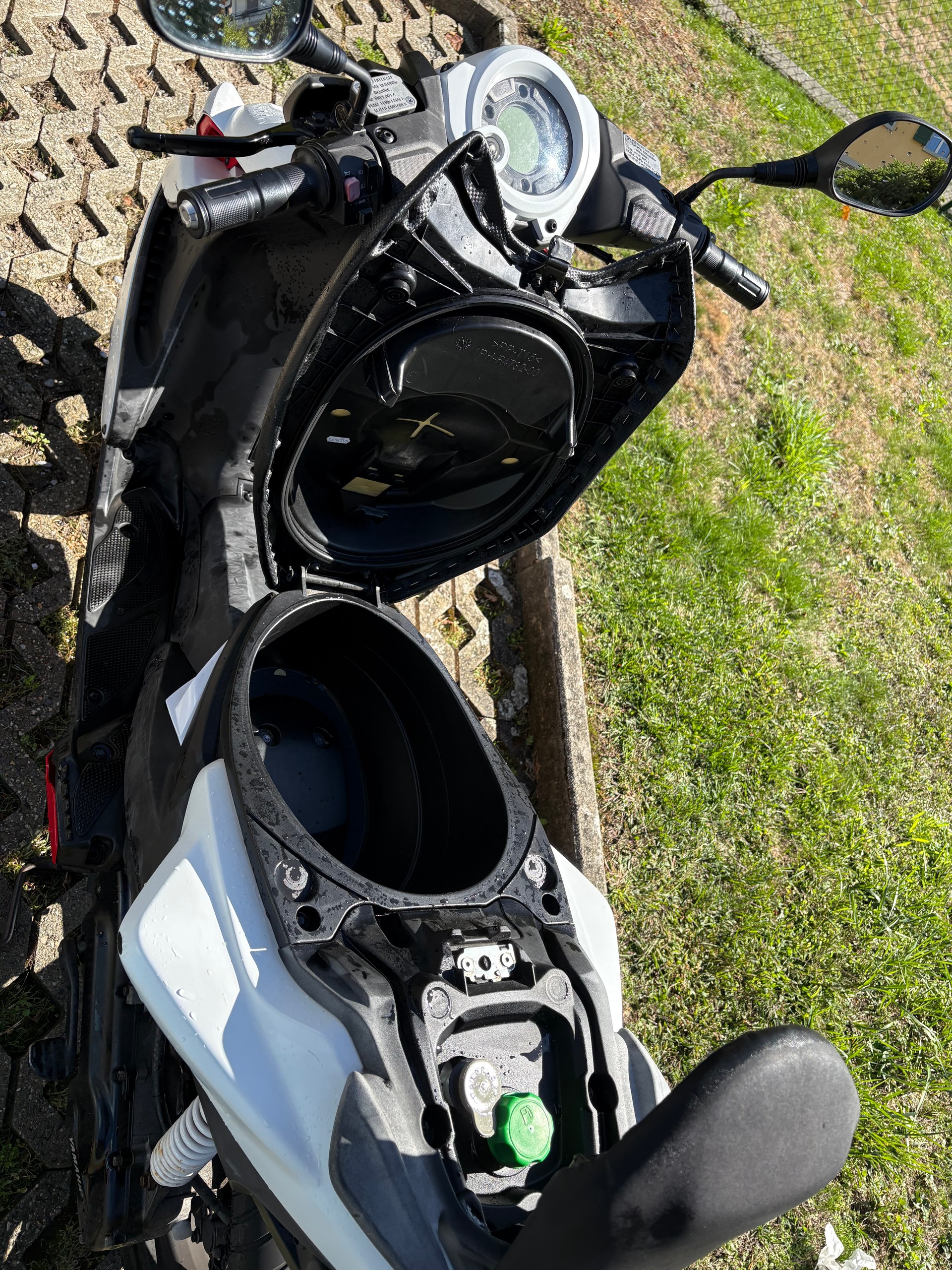 YAMAHA Aerox R NS 50 2T-image-4