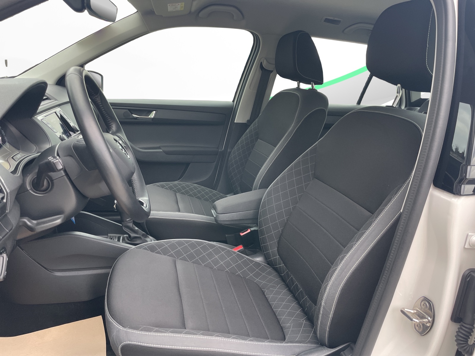 SKODA Fabia Combi 1.0 TSI Ambition DSG-image-6