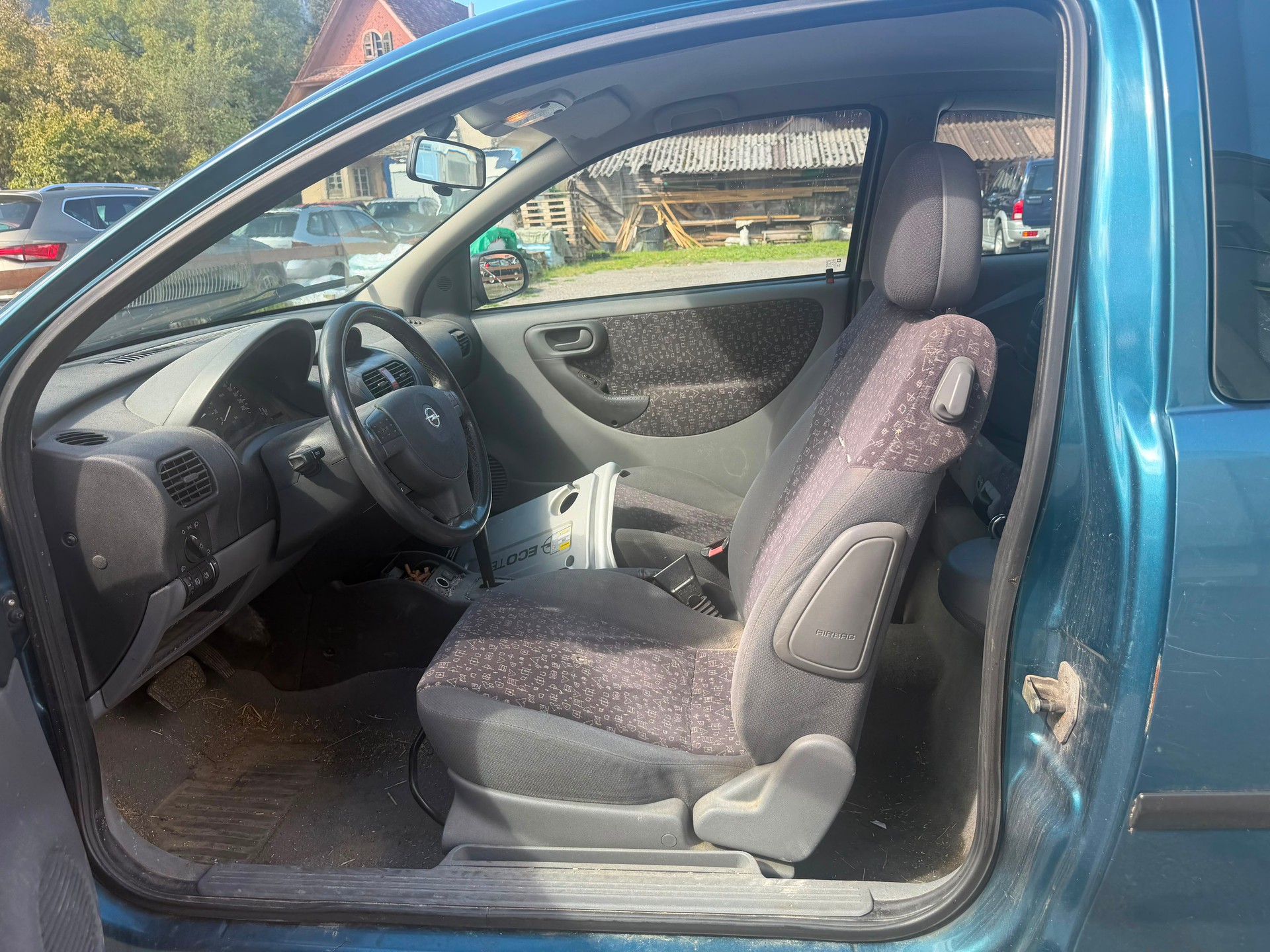 OPEL Corsa 1.4 16V Elegance-showroom-element-3