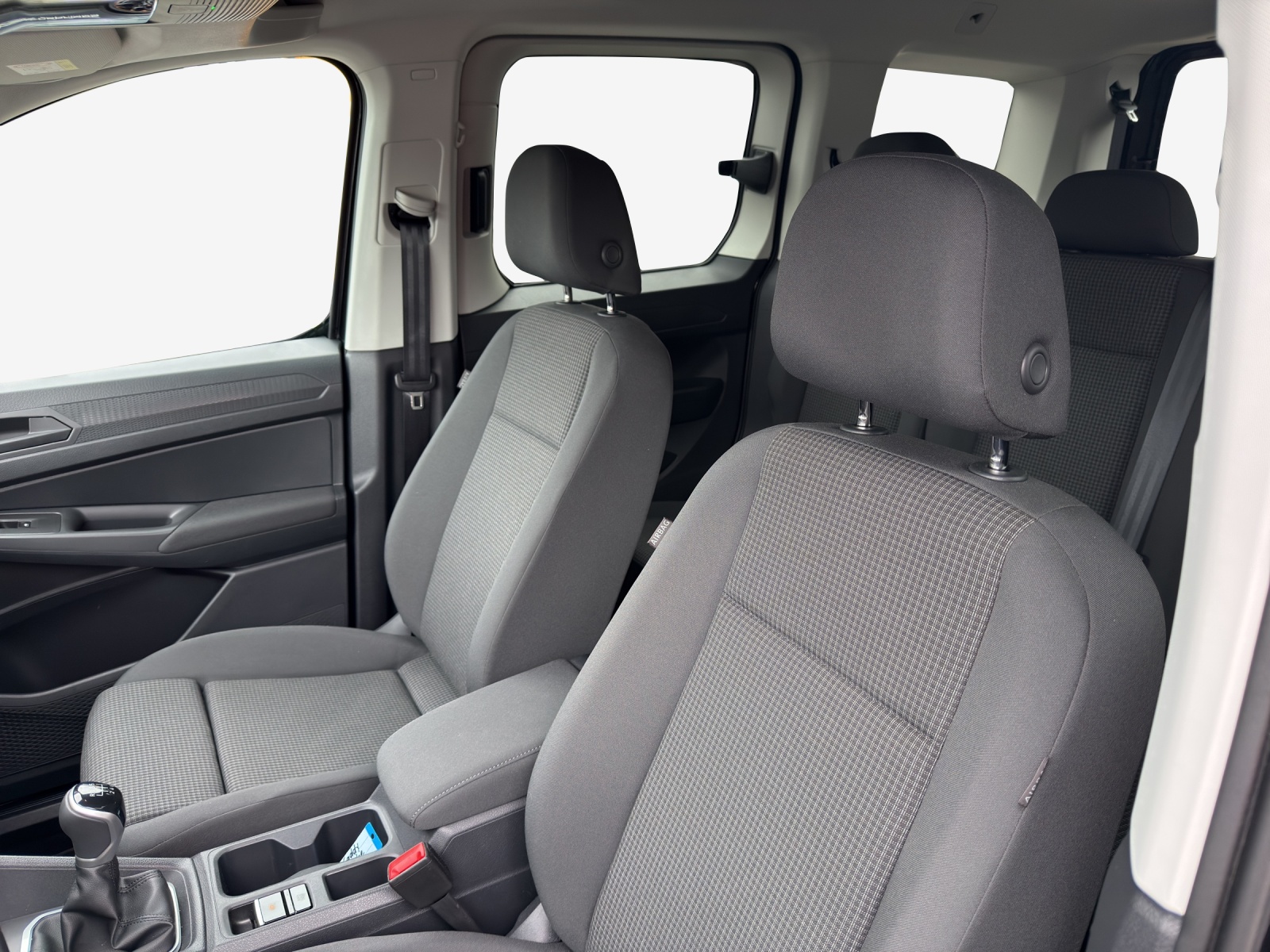 VW Caddy 2.0 TDI Liberty 4Motion-image-14
