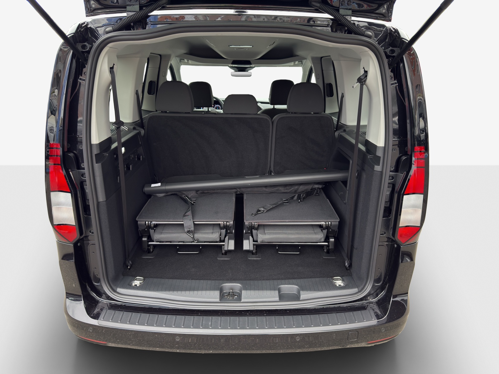 VW Caddy 2.0 TDI Liberty 4Motion-image-12