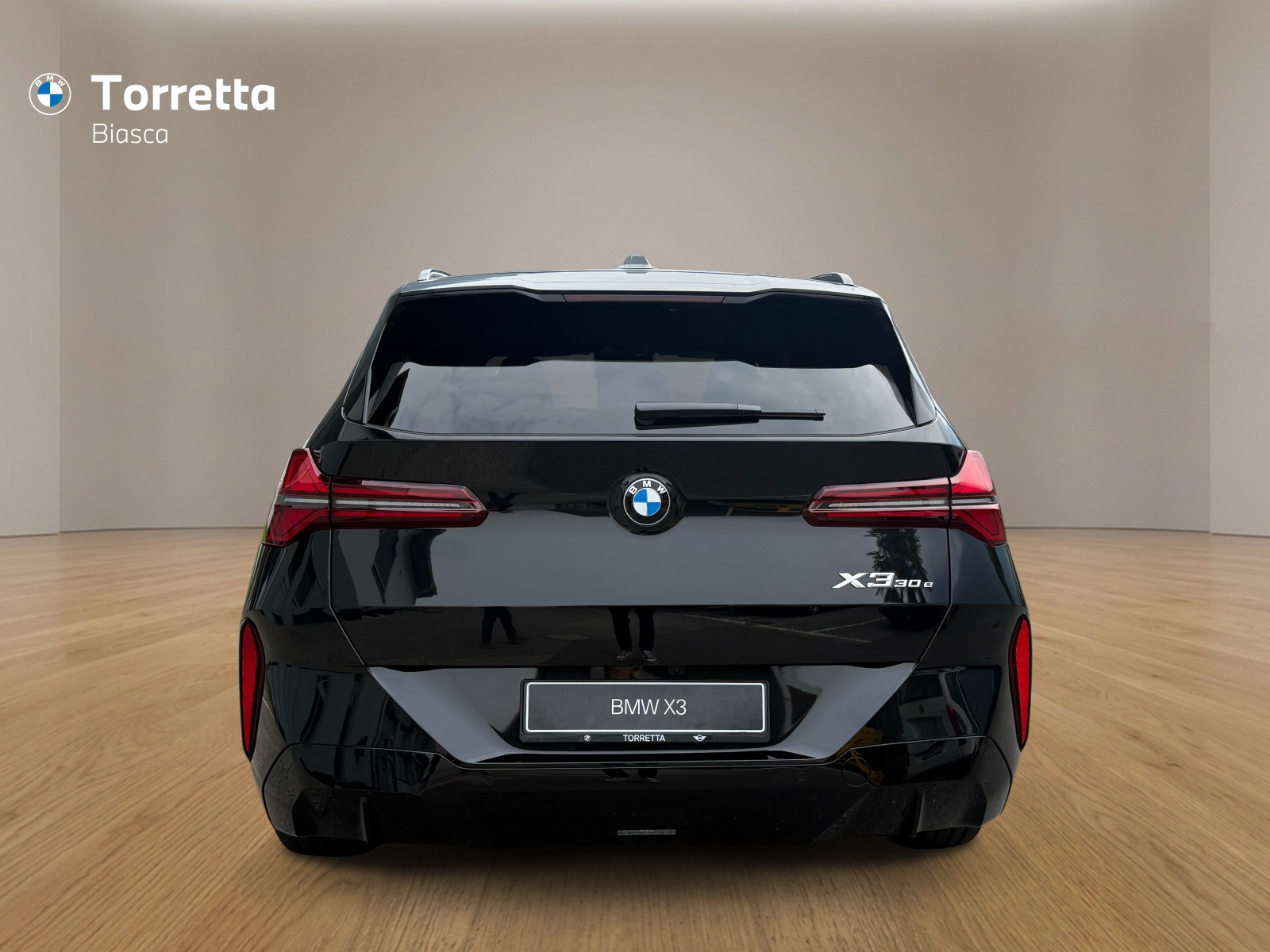 BMW X3 xDrive 30e M Sport Pro-showroom-element-3