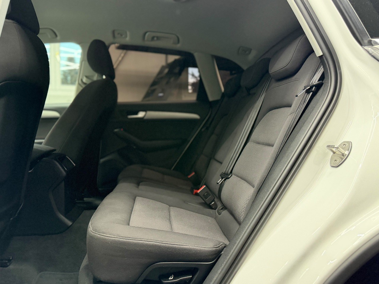 AUDI Q5 2.0 TDI quattro | 4x4 | CH-Auto | Dachreling | Tempomat | PDC | Garantie-image-19