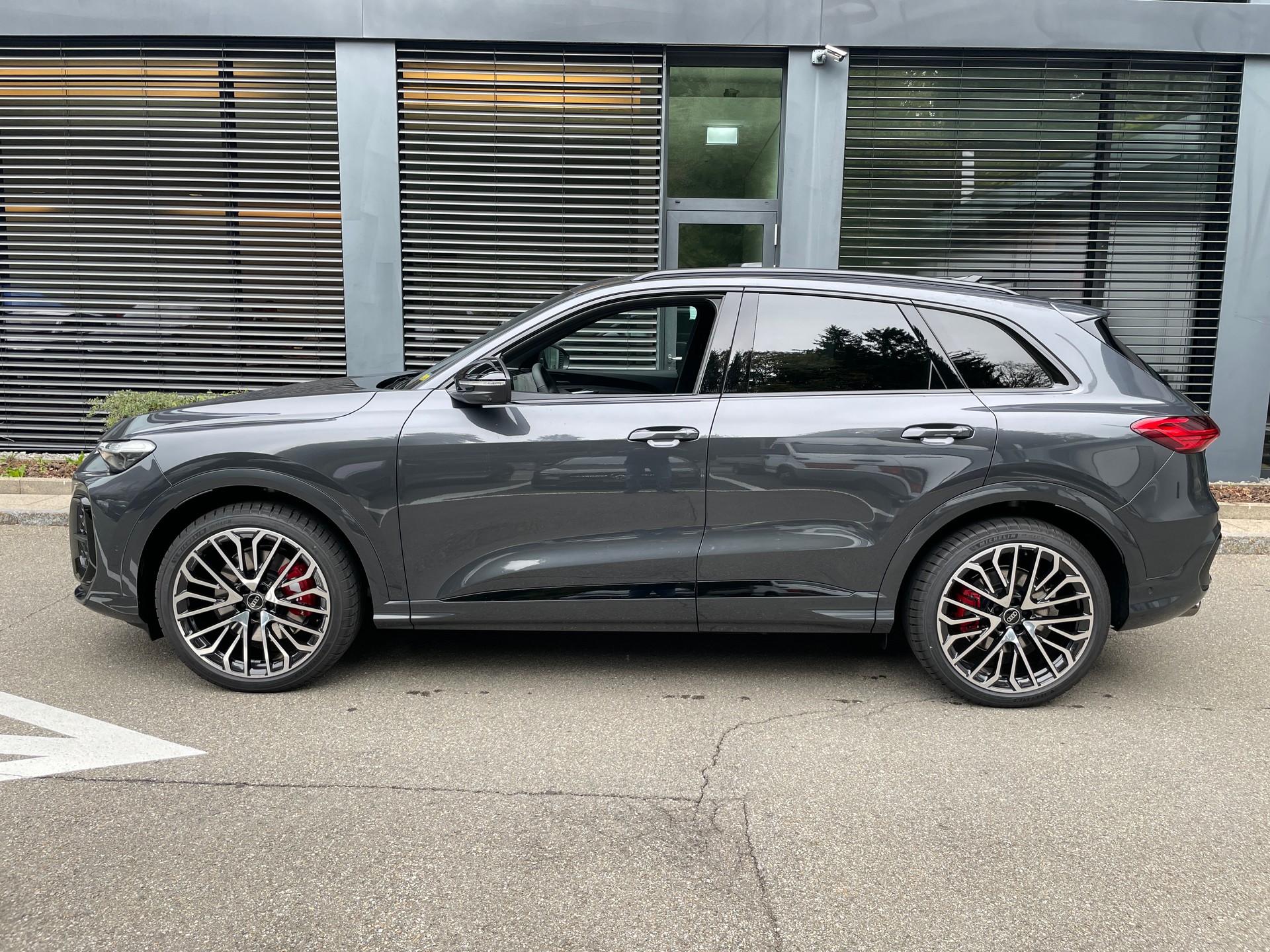 AUDI SQ5 TFSI quattro S-tronic, Modell 2027-showroom-element-1