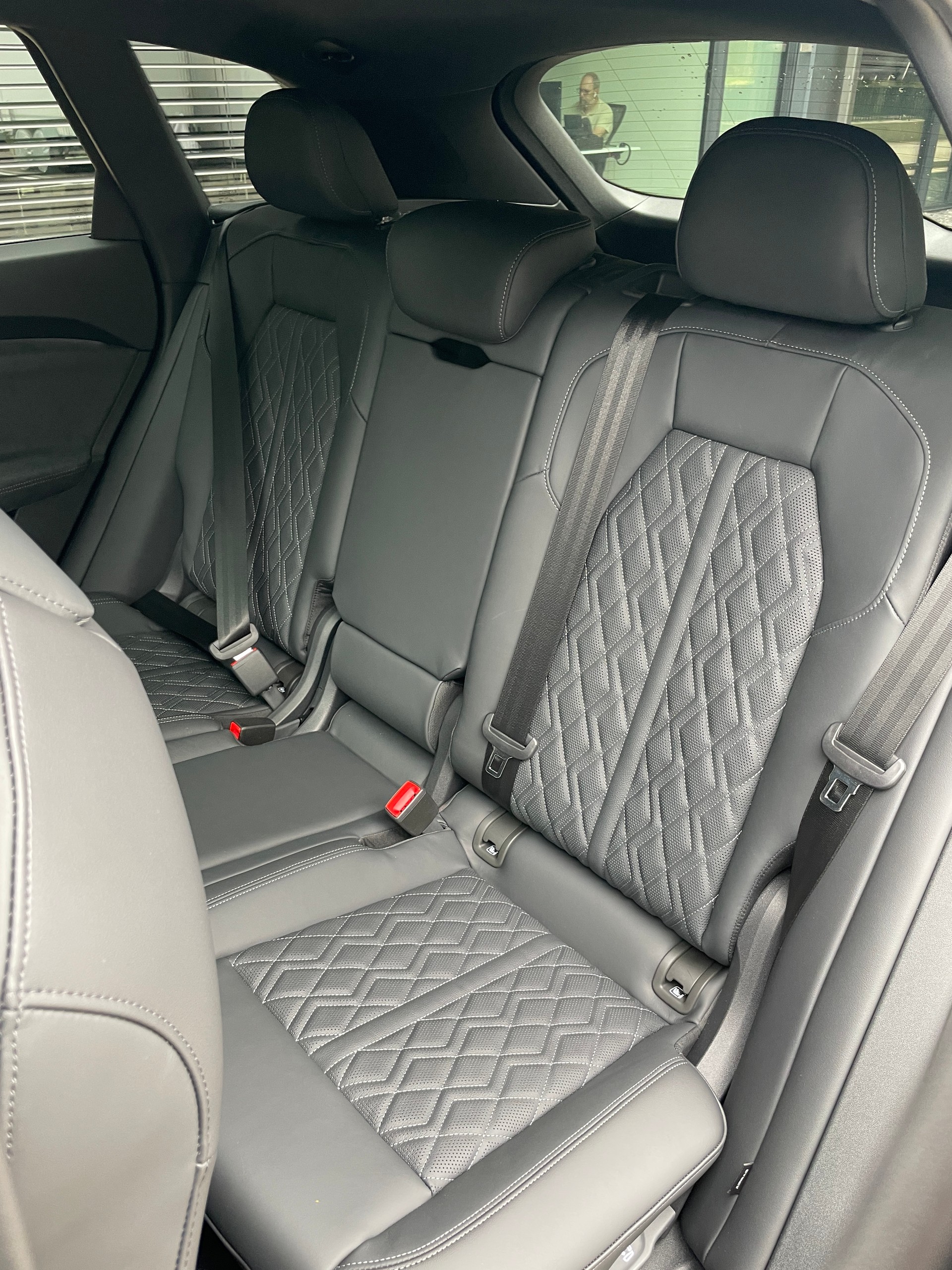 AUDI SQ5 TFSI quattro S-tronic, Modell 2027-image-12