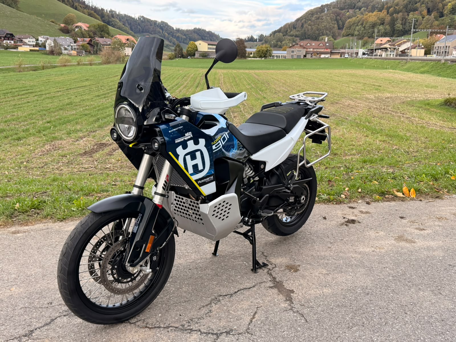HUSQVARNA Norden 901 Expedition-image-2