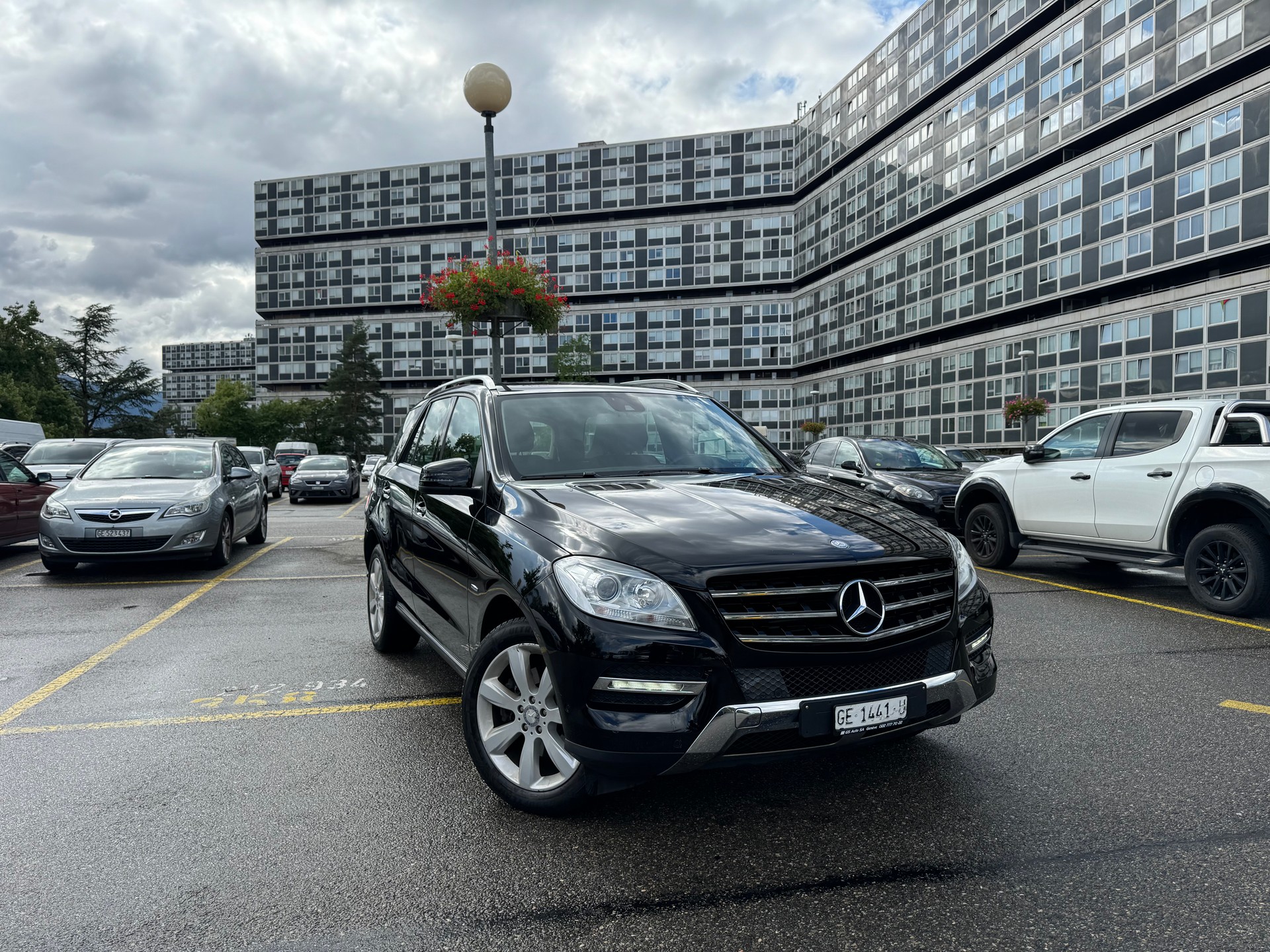MERCEDES-BENZ ML 250 BlueTEC Edition 4Matic 7G-Tronic-image-2