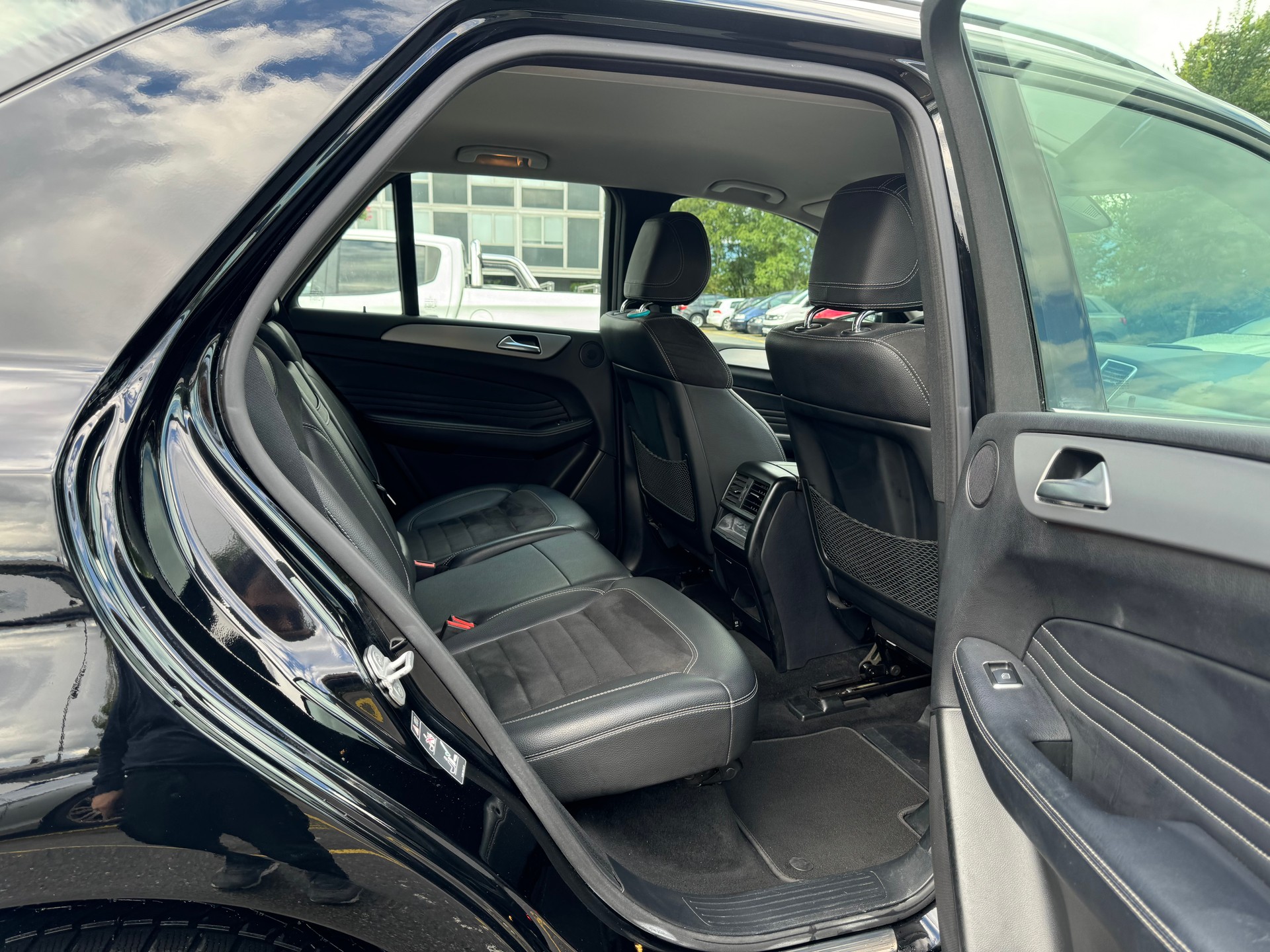 MERCEDES-BENZ ML 250 BlueTEC Edition 4Matic 7G-Tronic-image-12