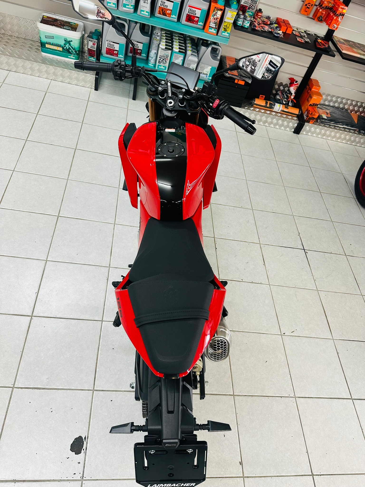 FANTIC STEALTH 125-image-8