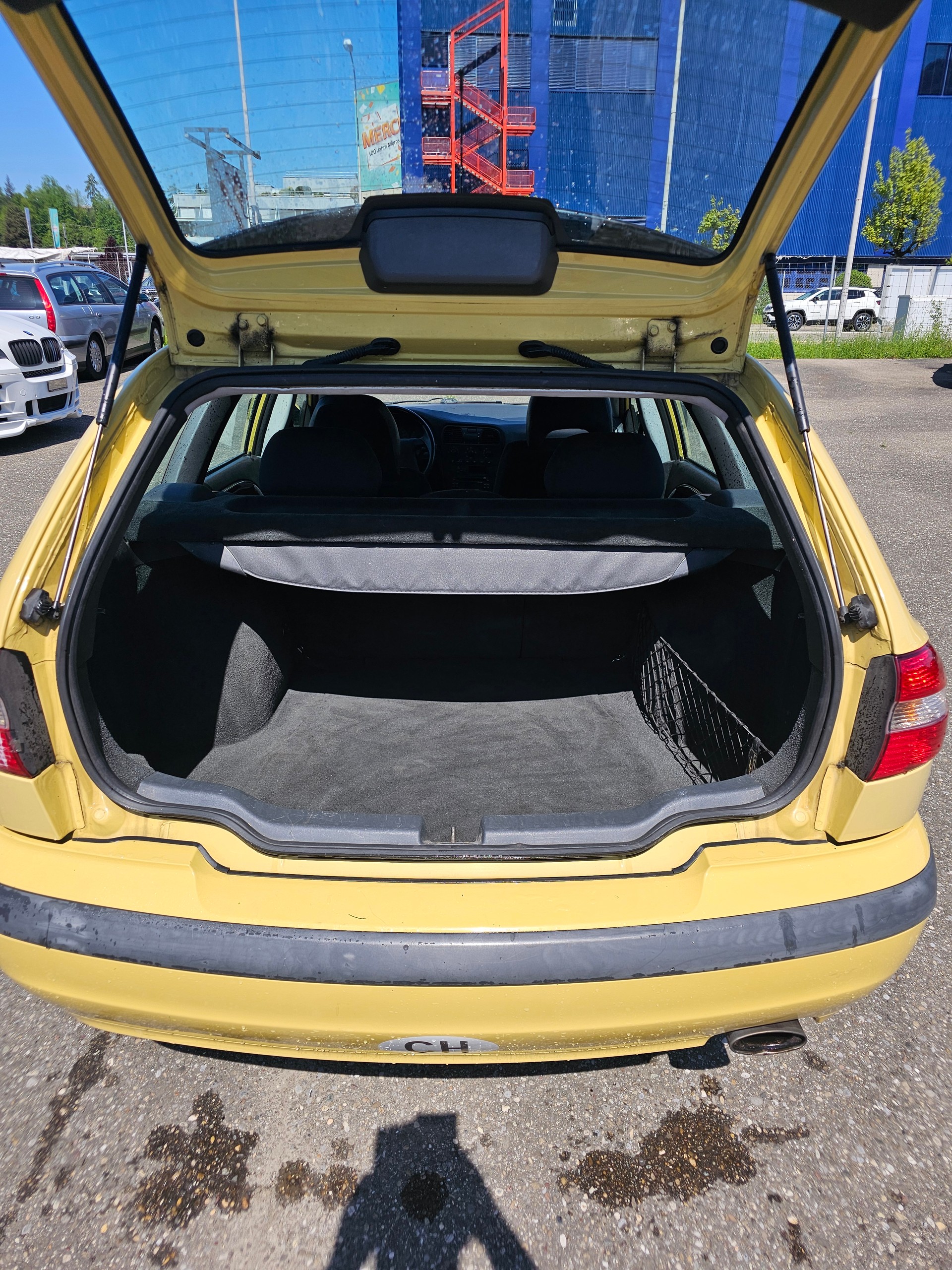 VOLVO V40 2.0T-image-6