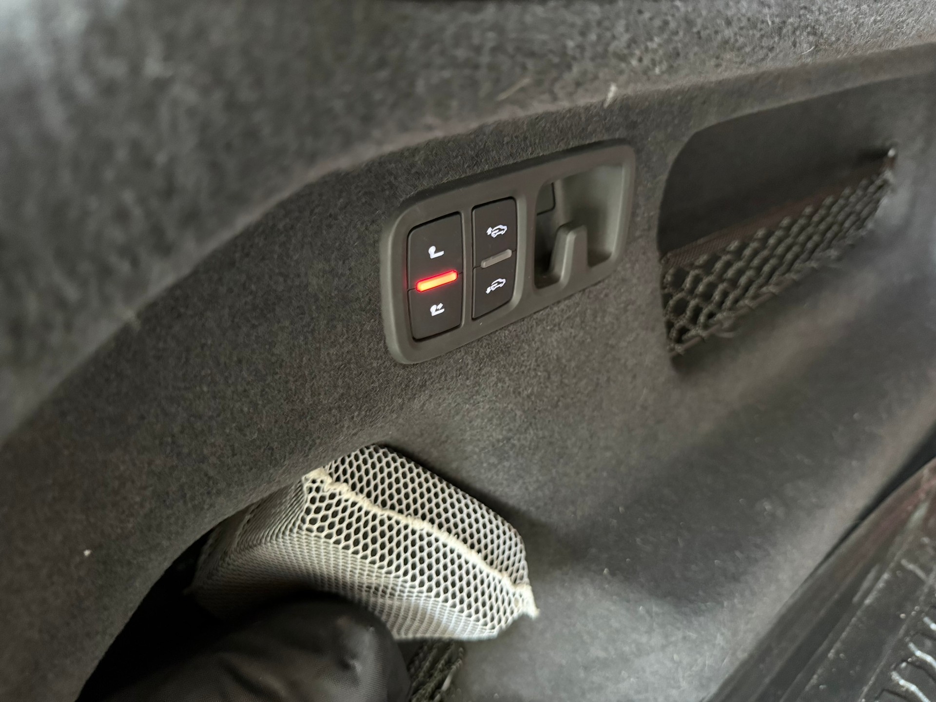 AUDI SQ8 TFSI quattro tiptronic, 8-fach bereift-image-11