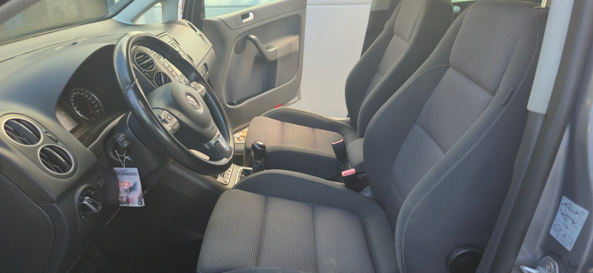 VW Golf Plus 1.2 TSI BMT Comfortline-image-15