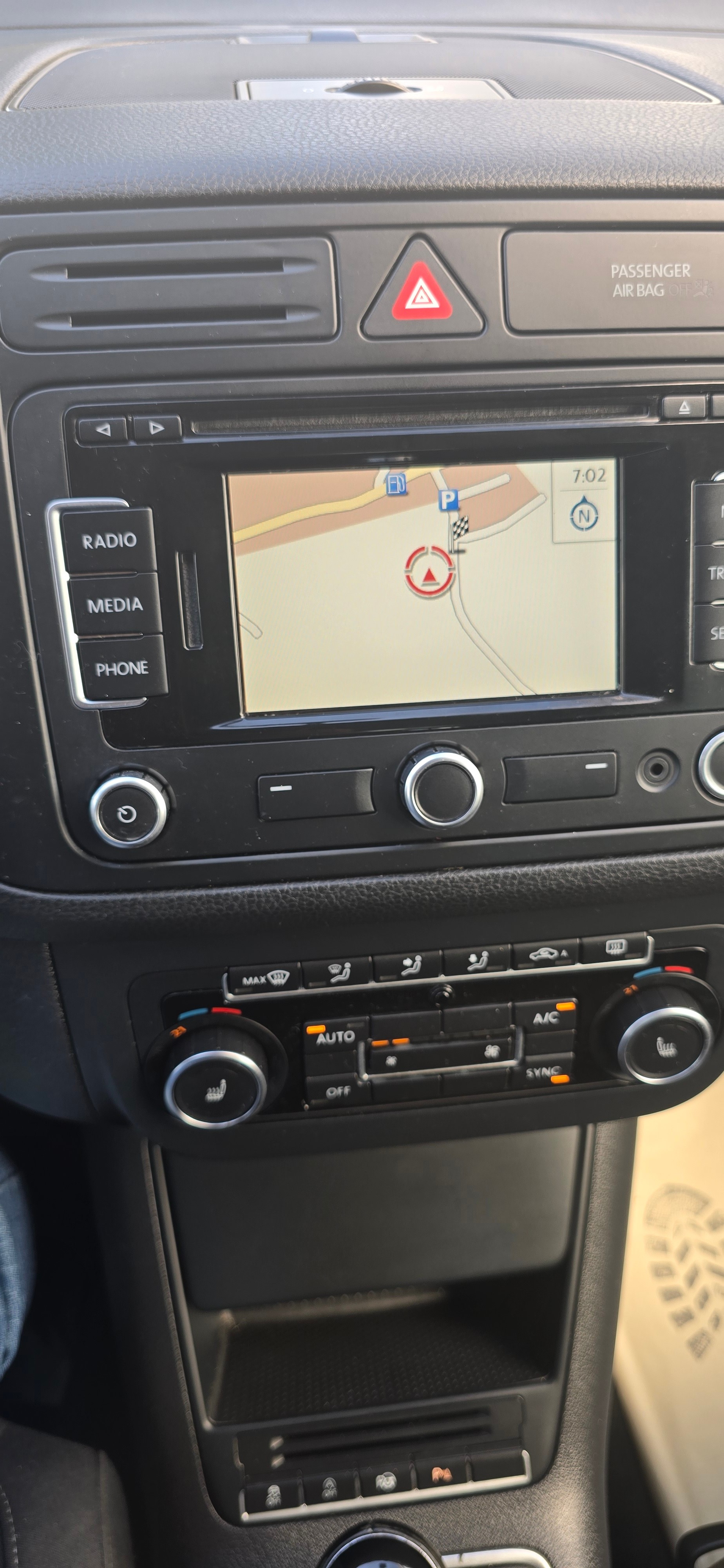 VW Golf Plus 1.2 TSI BMT Comfortline-image-9