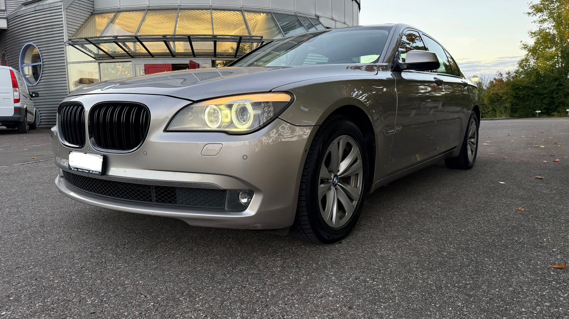 BMW 750i