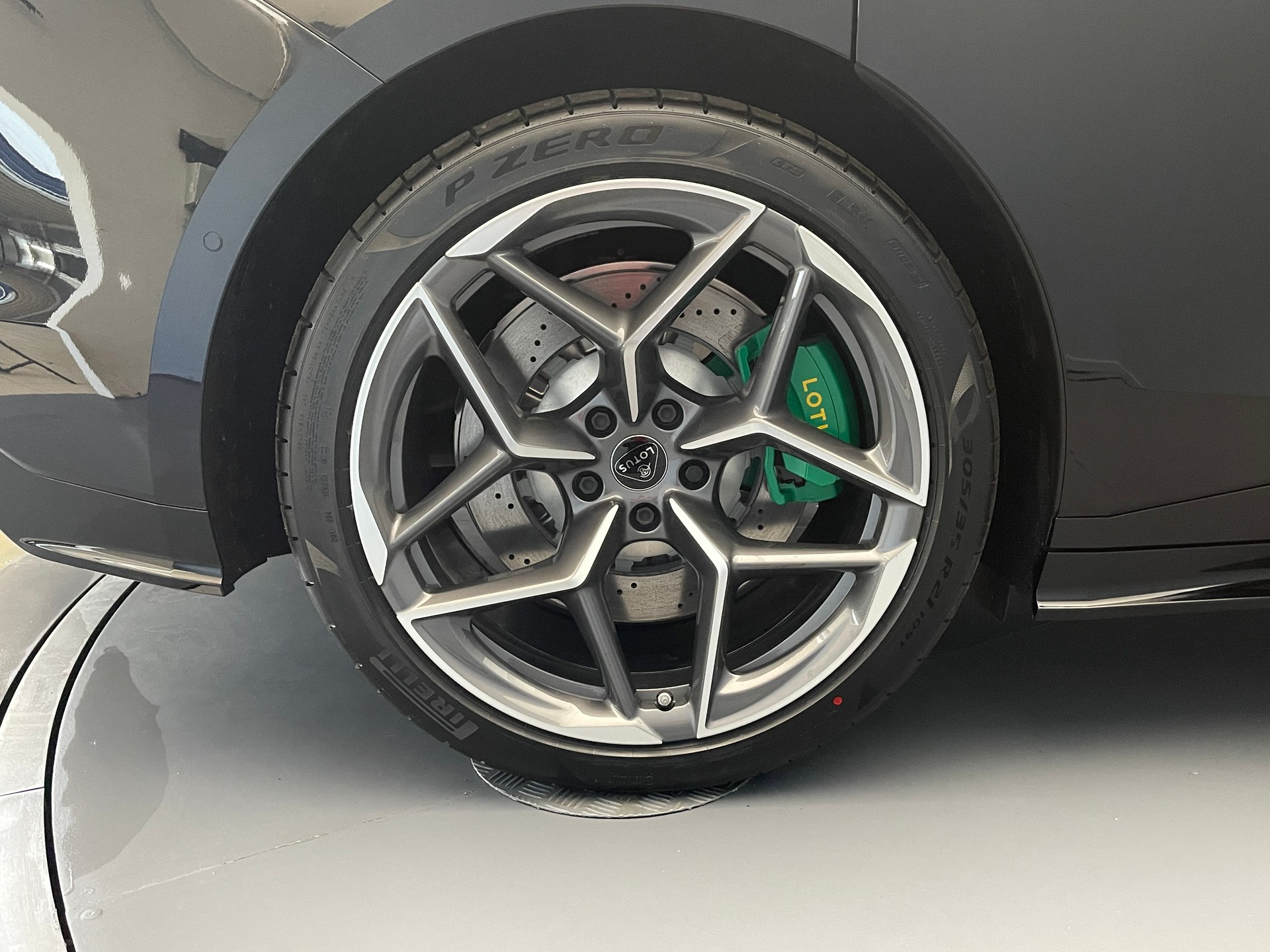 LOTUS Emeya S-image-12