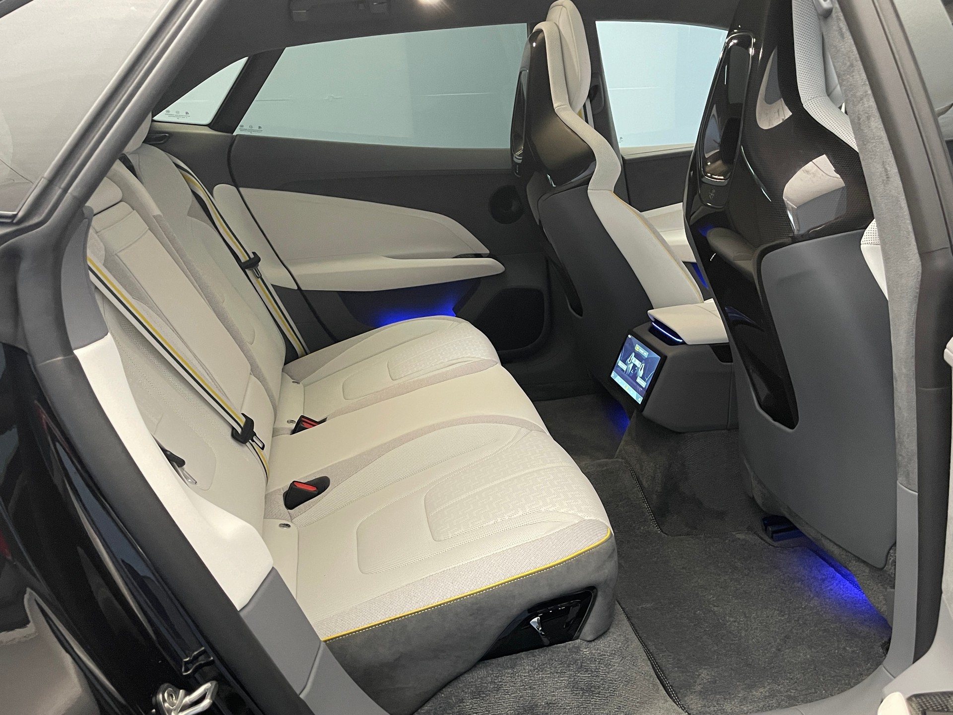 LOTUS Emeya S-image-8