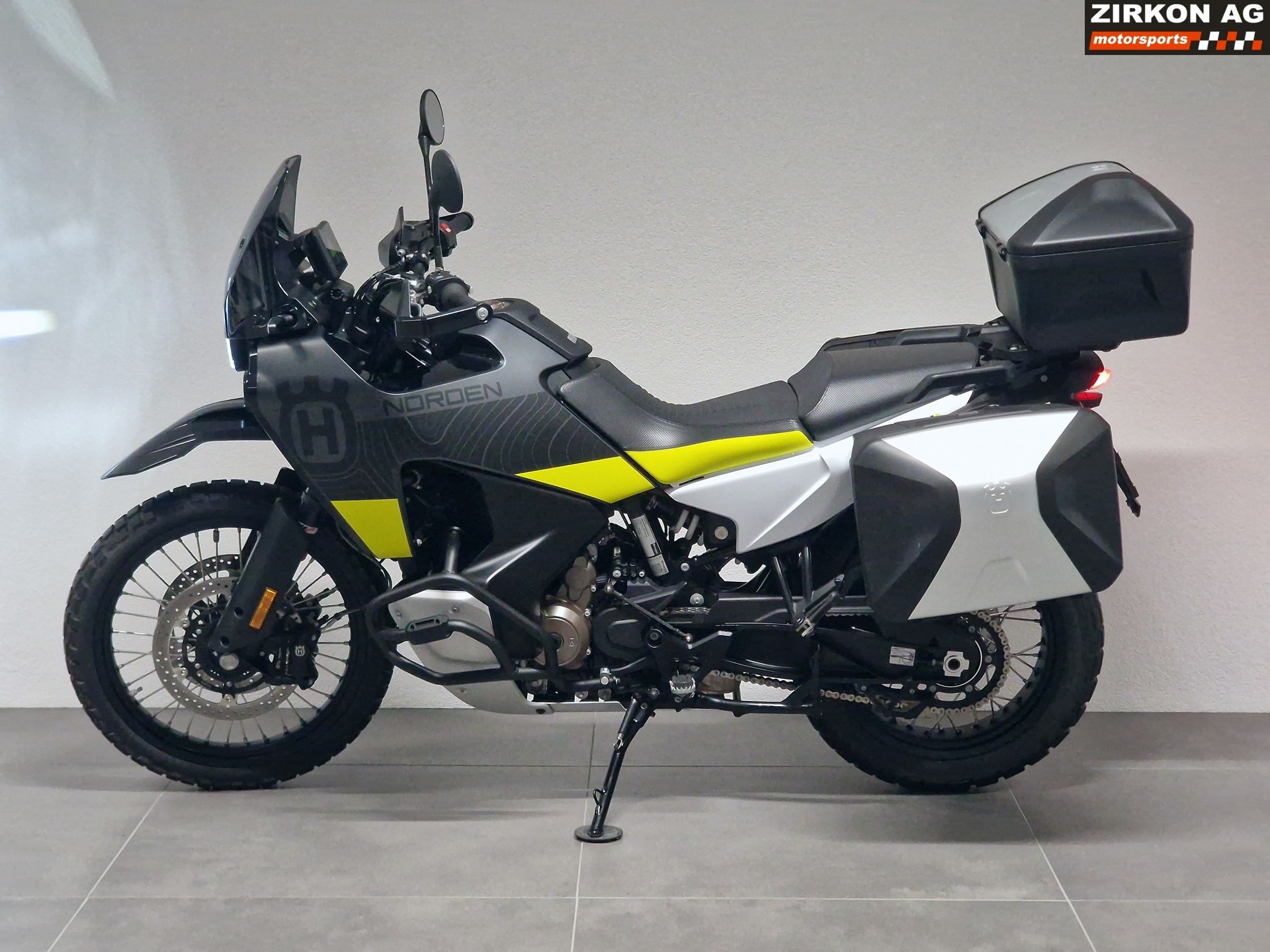 HUSQVARNA Norden 901-image-11