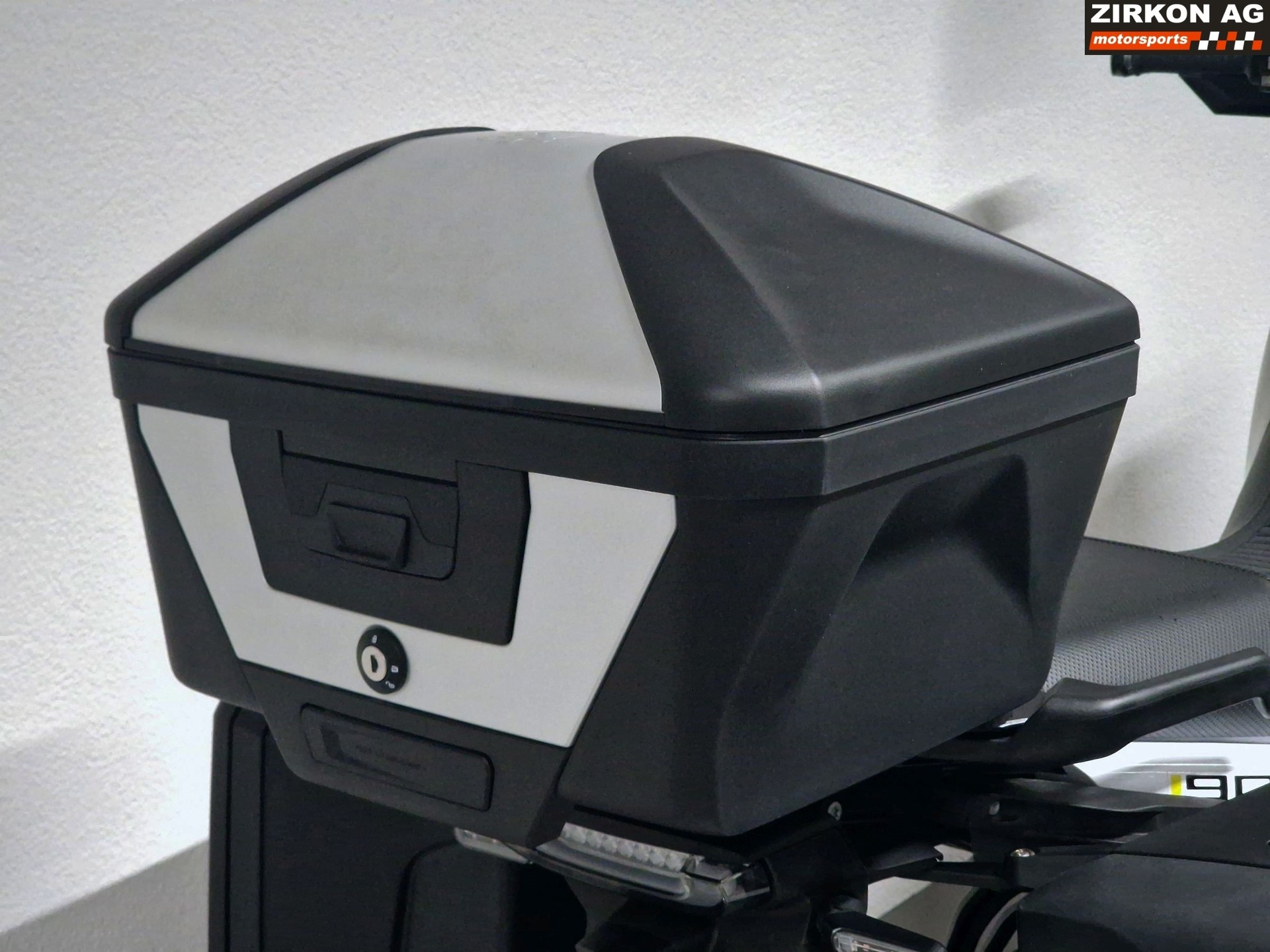 HUSQVARNA Norden 901-image-8