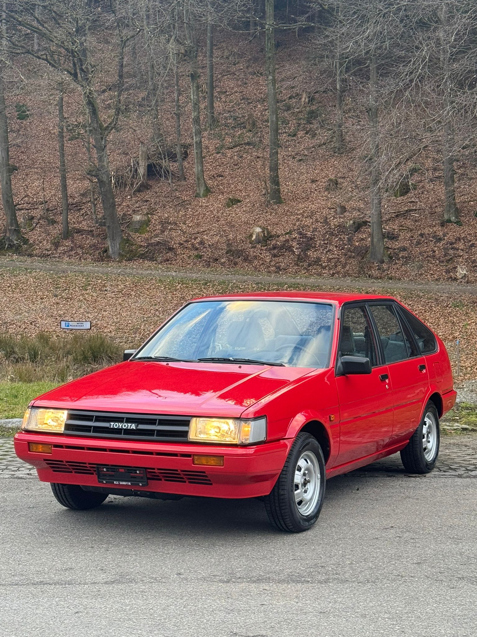 TOYOTA Corolla 1300 GL Liftback