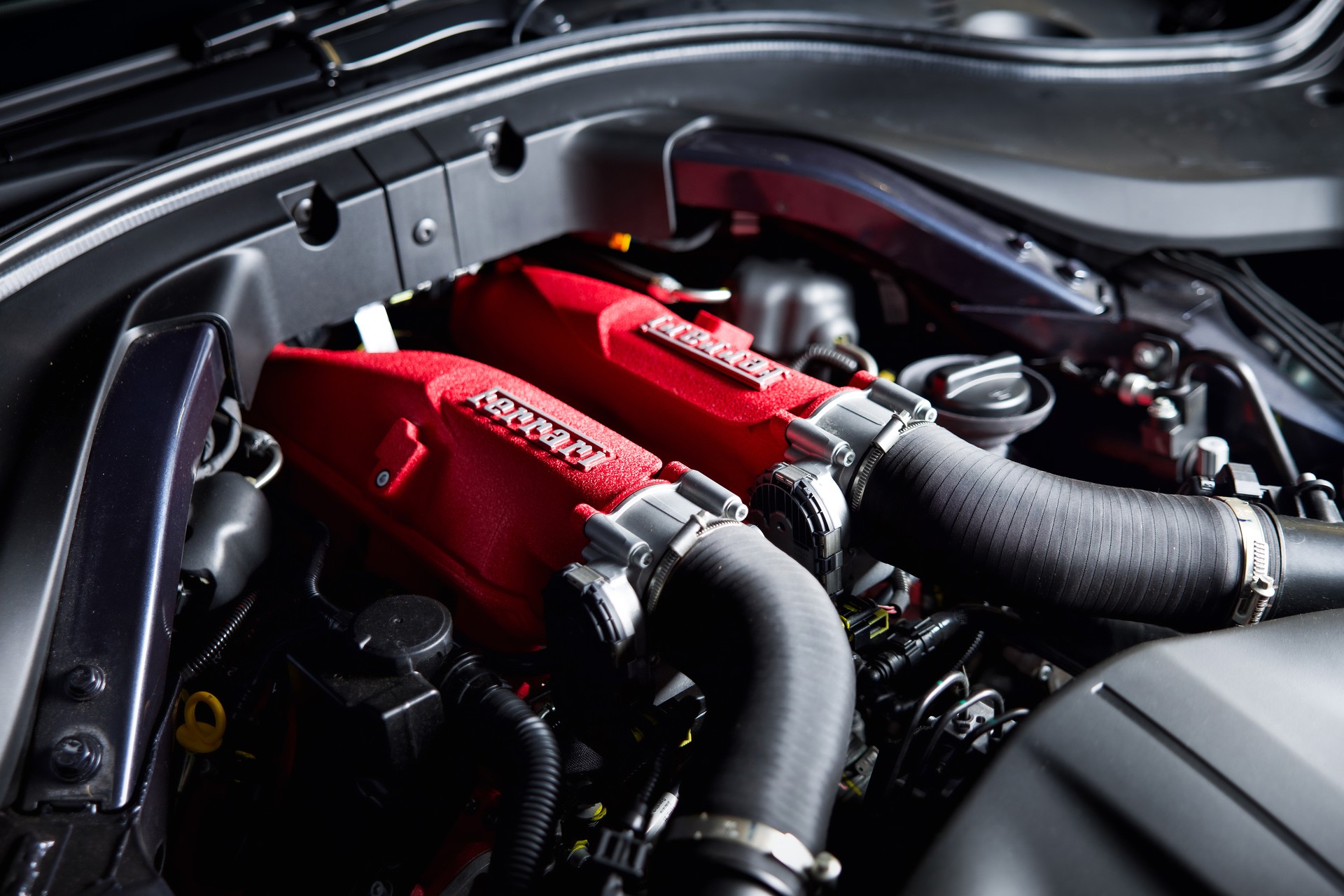 FERRARI Roma Spider 3.9 V8 T-image-20