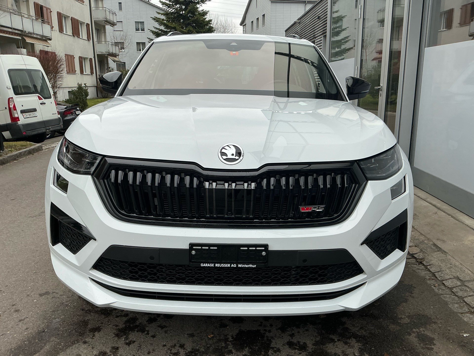 SKODA Kodiaq RS 4x4 *** TOPAUSSTATTUNG MIT WERKSGARANTIE ***-showroom-element-1