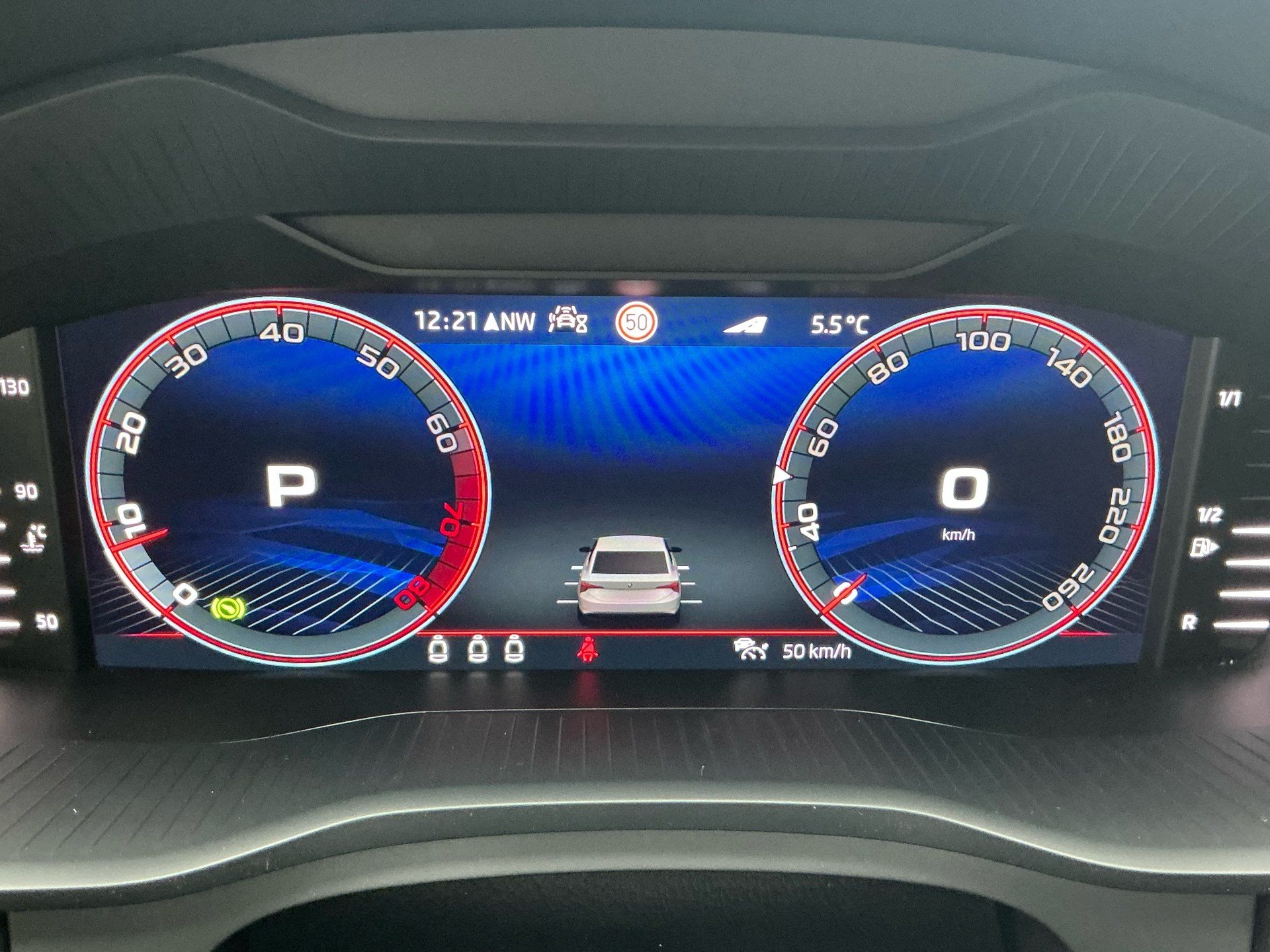 SKODA Kodiaq RS 4x4 *** TOPAUSSTATTUNG MIT WERKSGARANTIE ***-image-9