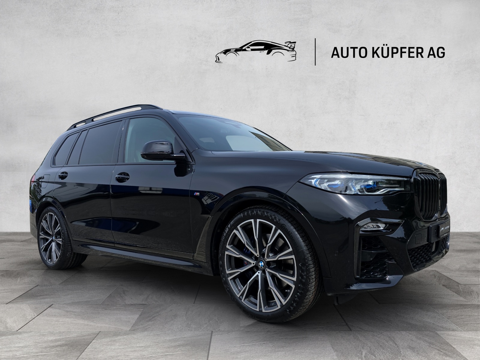 BMW X7 xDrive M50i Steptronic-showroom-element-1
