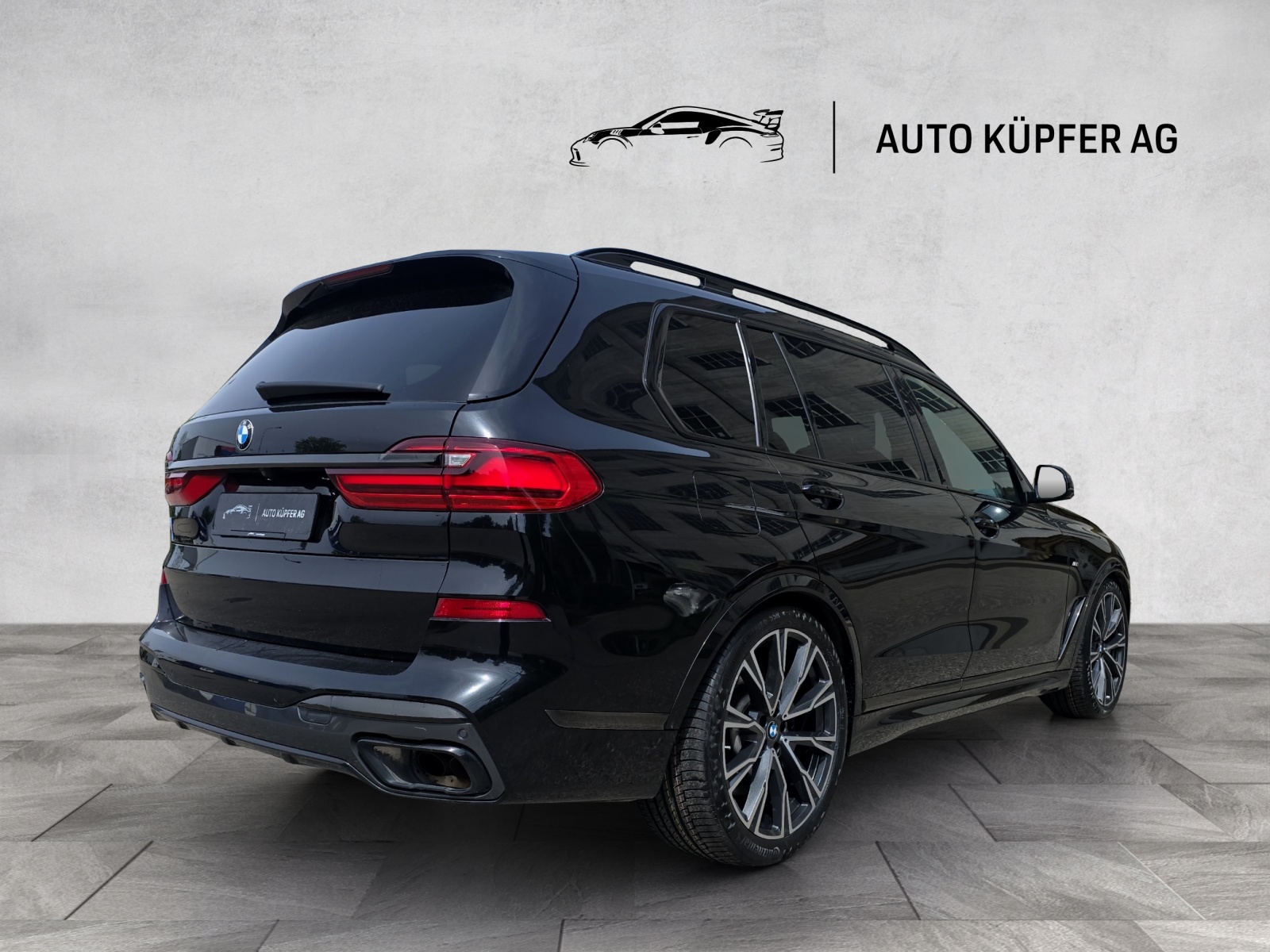 BMW X7 xDrive M50i Steptronic-showroom-element-2
